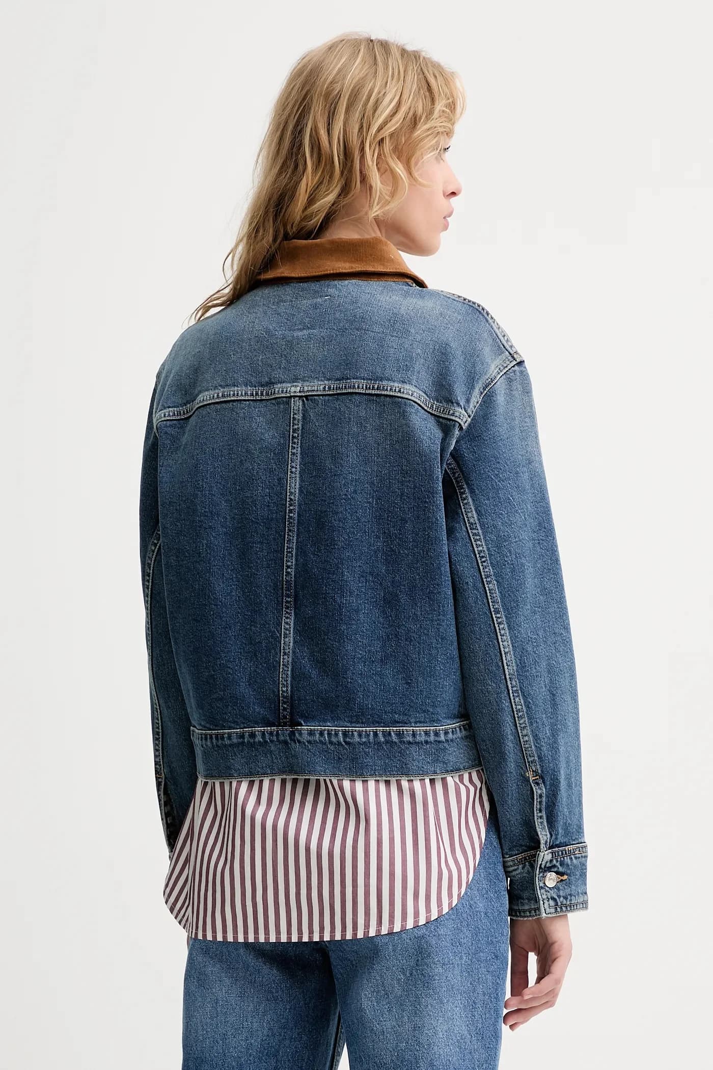 Джинсовая куртка - фото 3