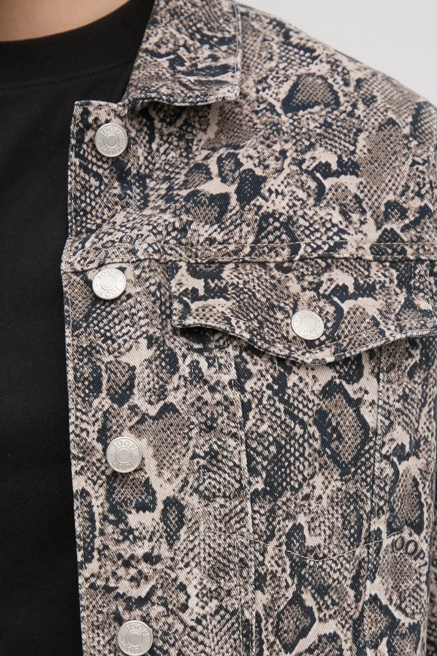 Джинсовая куртка - фото 5