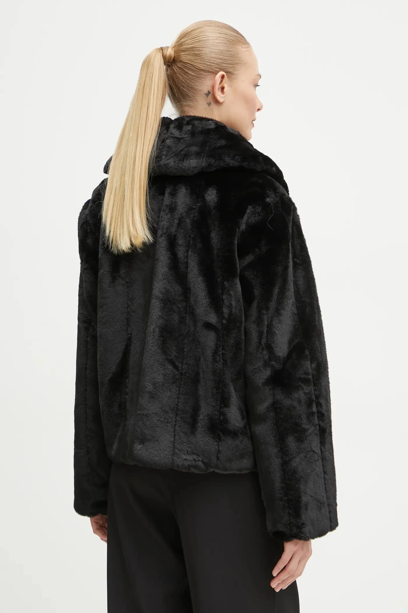 Джинсовая куртка - фото 3