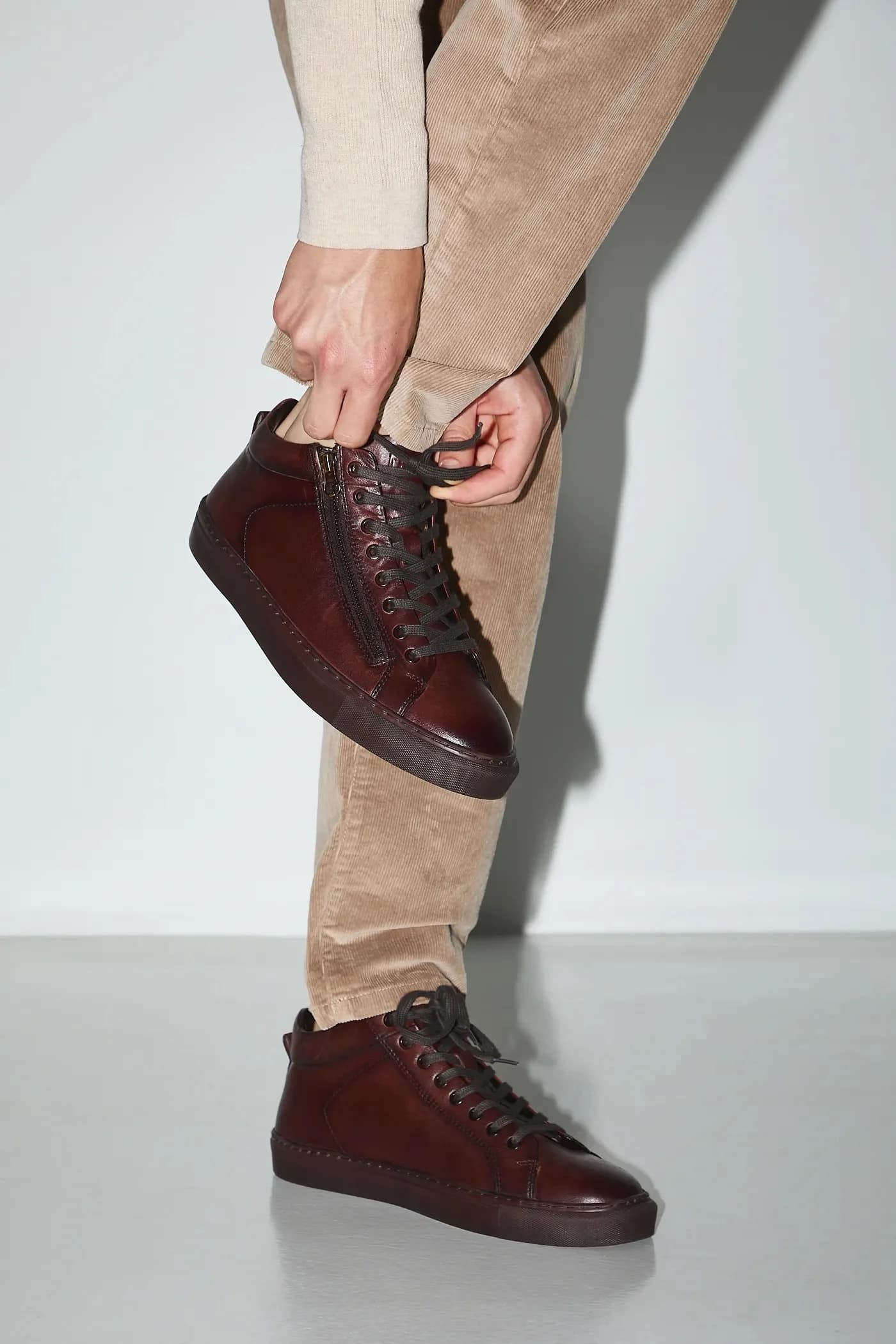 Кожаная обувь