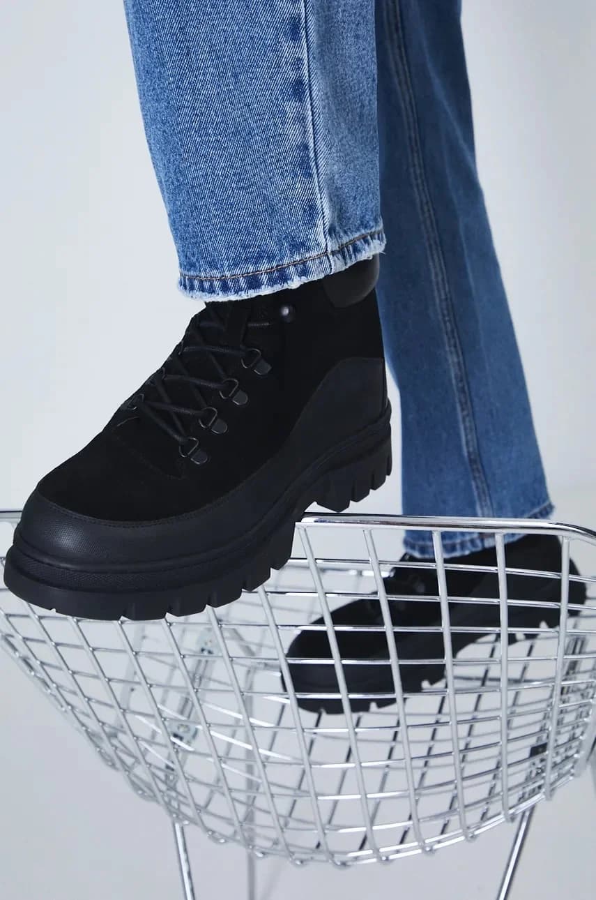 Замшевые ботинки - фото 7