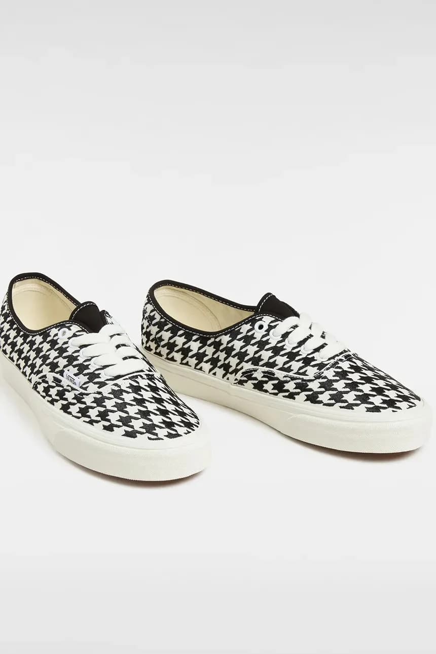 Аутентичные кроссовки - фото 2