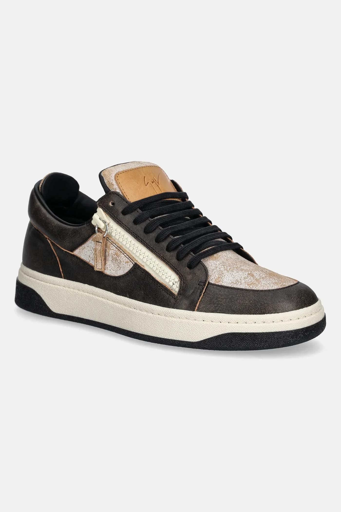 Кроссовки GZ