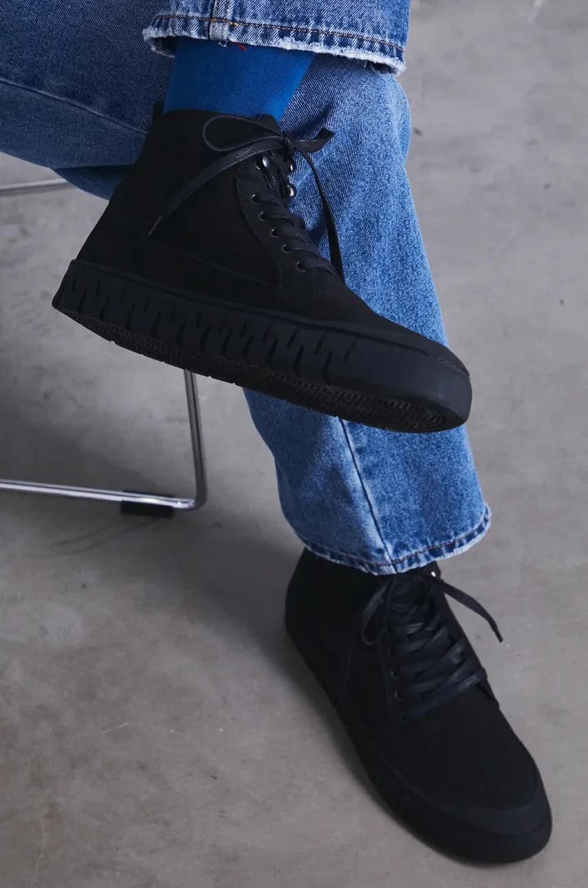 Кожаные кроссовки - фото 8