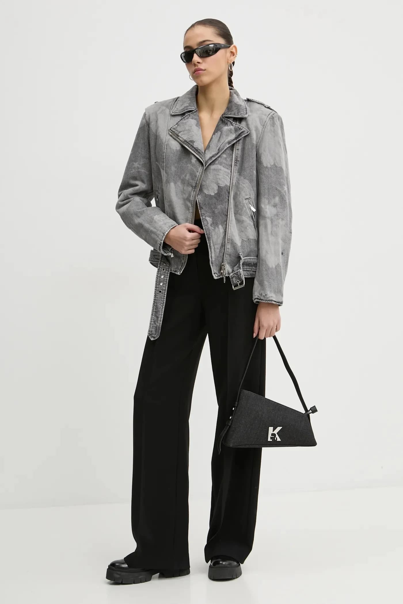 Джинсовая куртка - фото 2