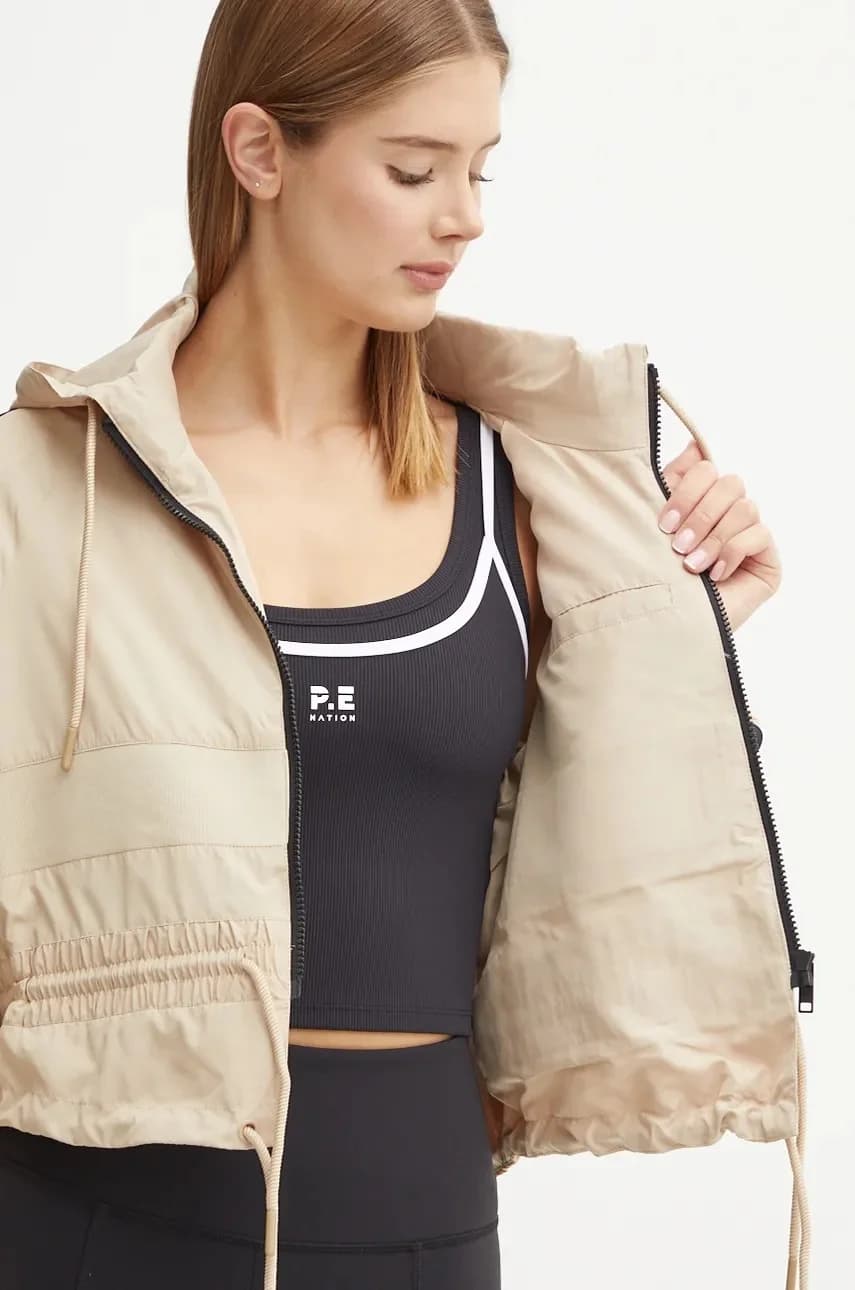 Укороченный мужской пуховик для тренировок - фото 6