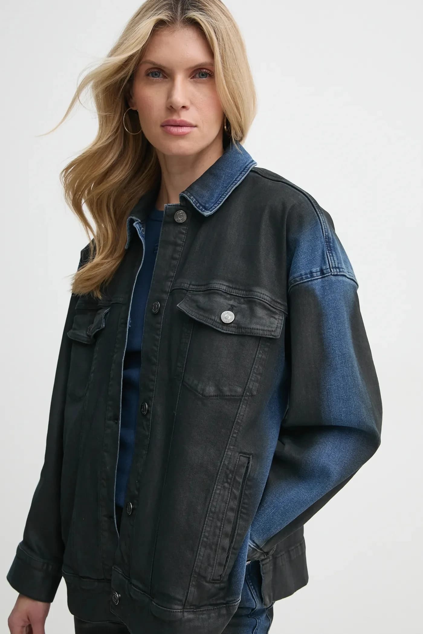 Джинсовая куртка