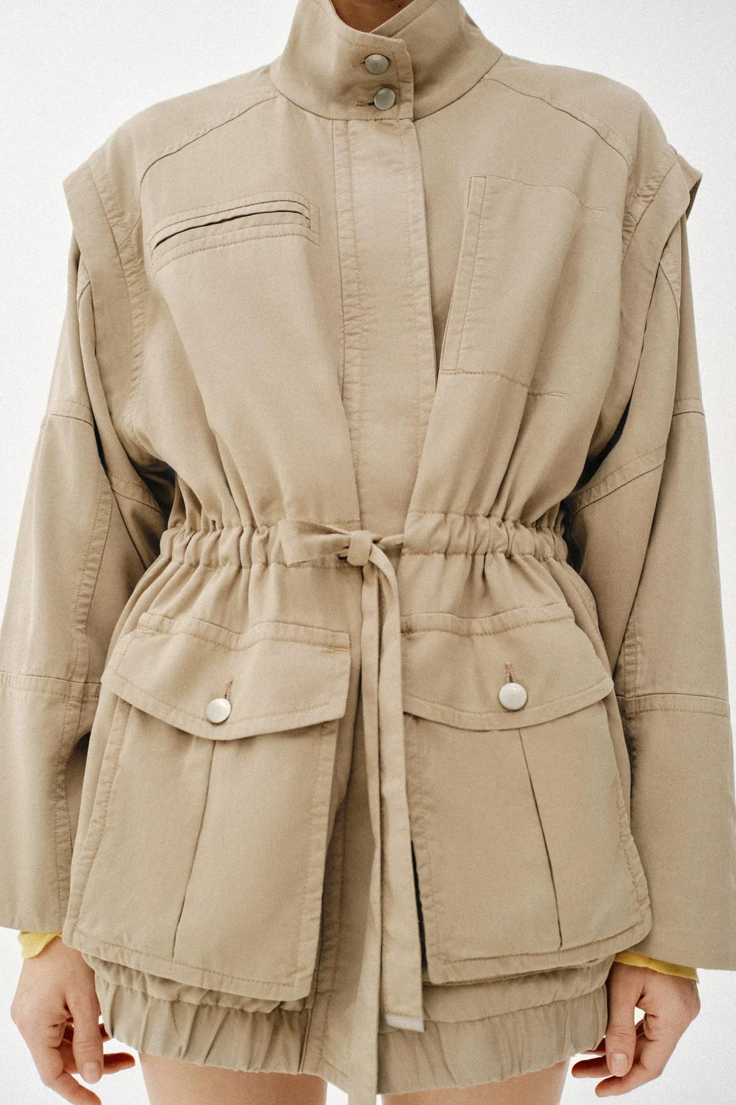 ДЛИННАЯ КУРТКА С ВЫСОКИМ ВОРОТНИКОМ - фото 2