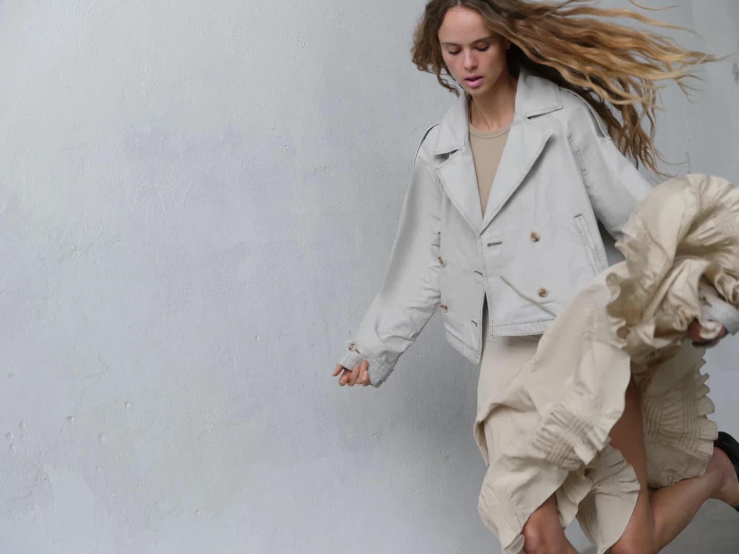 ЮБКА МИДИ С ЛАМПАМИ