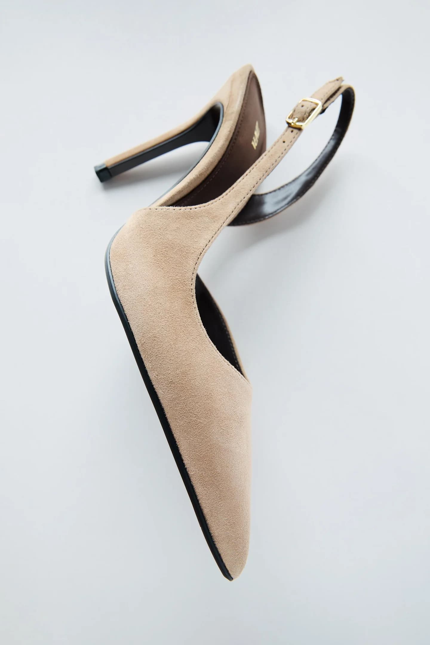 АСИММЕТРИЧНЫЕ ЗАМШЕВЫЕ БОТИНКИ С ОТКРЫТЫМ КАБЛУКОМ