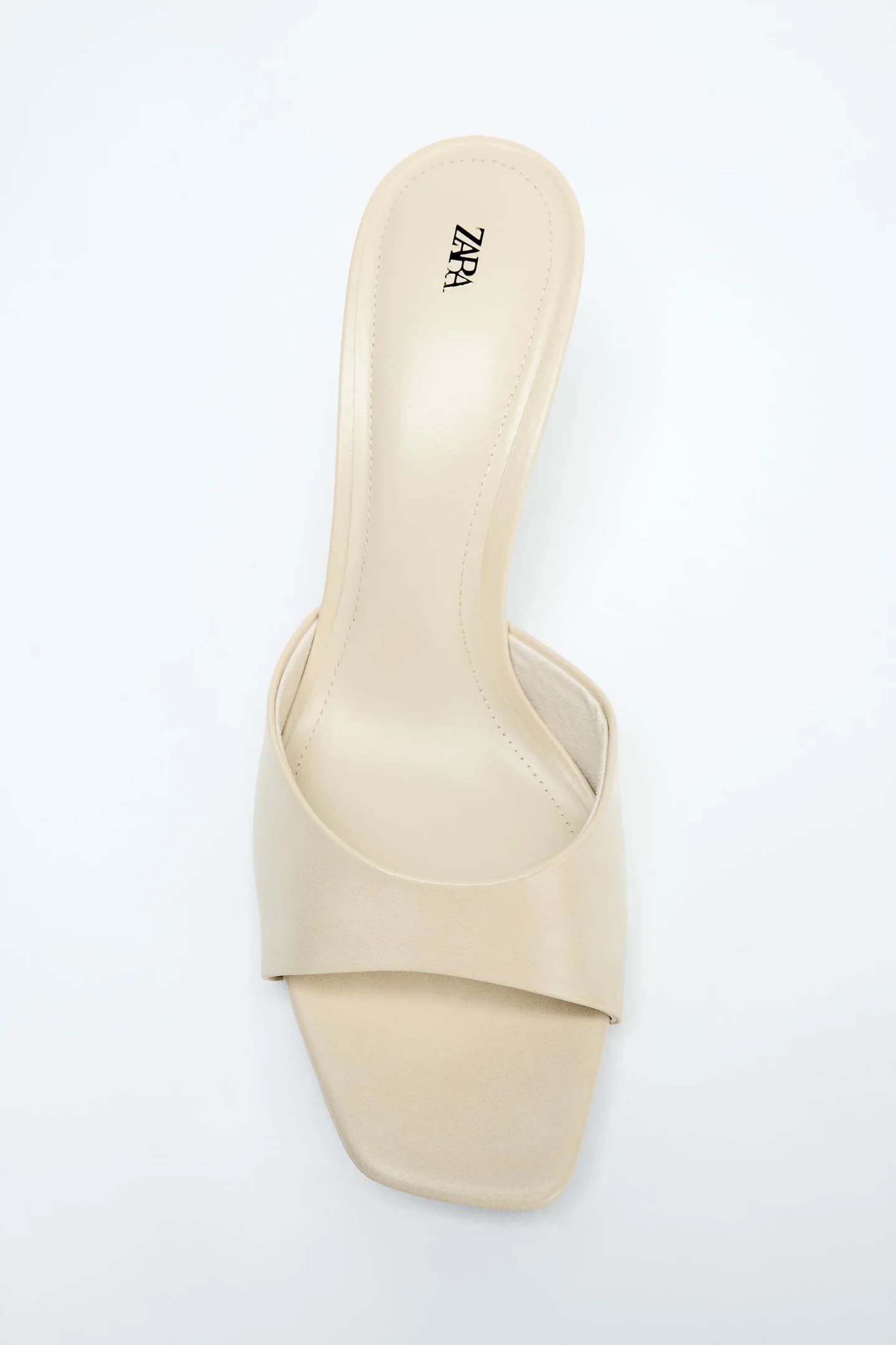 ВЫСОКИЕ САНДАЛИИ