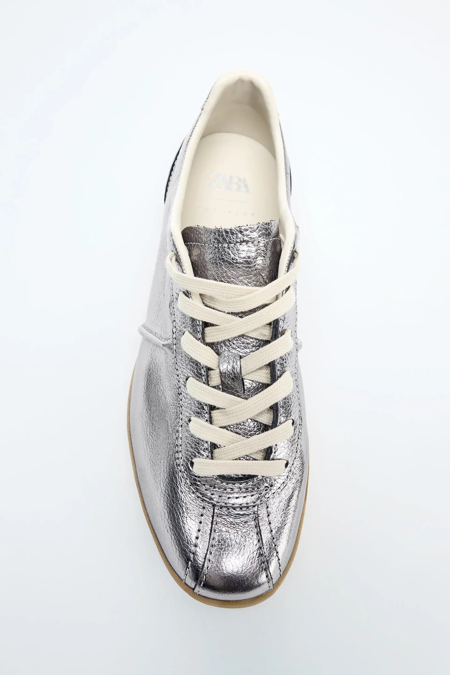 КОЖАНЫЕ КРОССОВКИ С ЭФФЕКТОМ МЕТАЛЛИКА