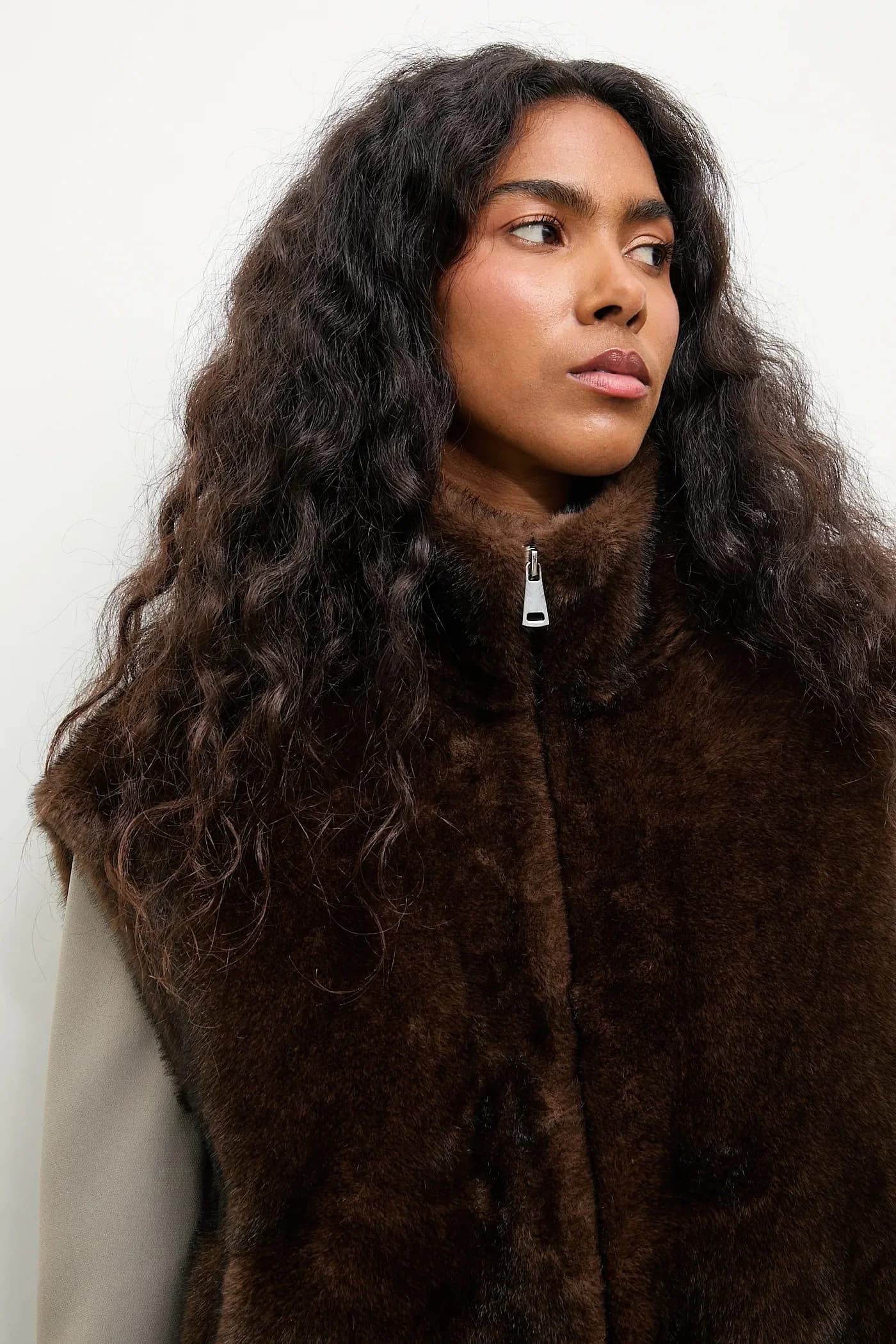 Без рукавов - фото 5