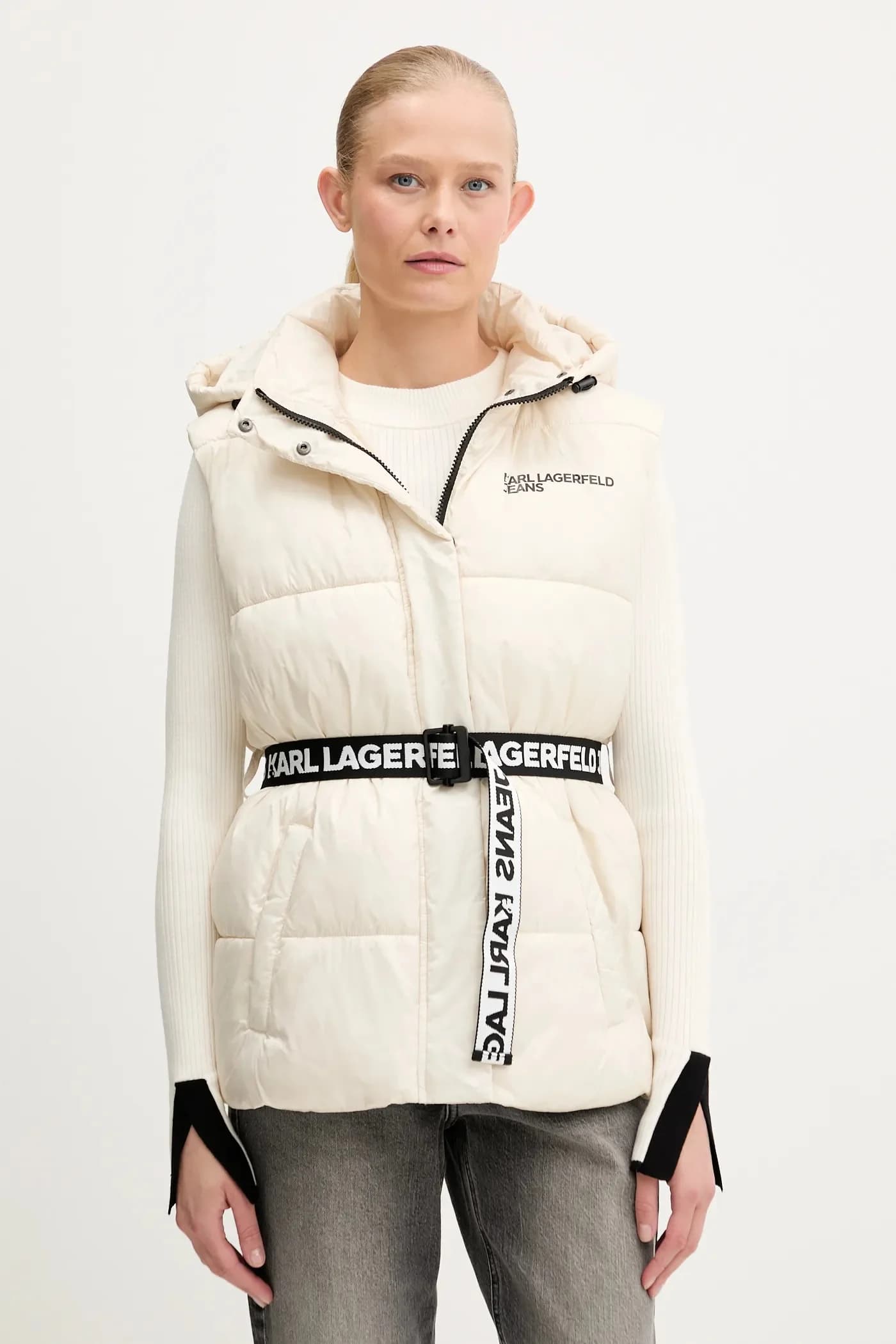 Без рукавов