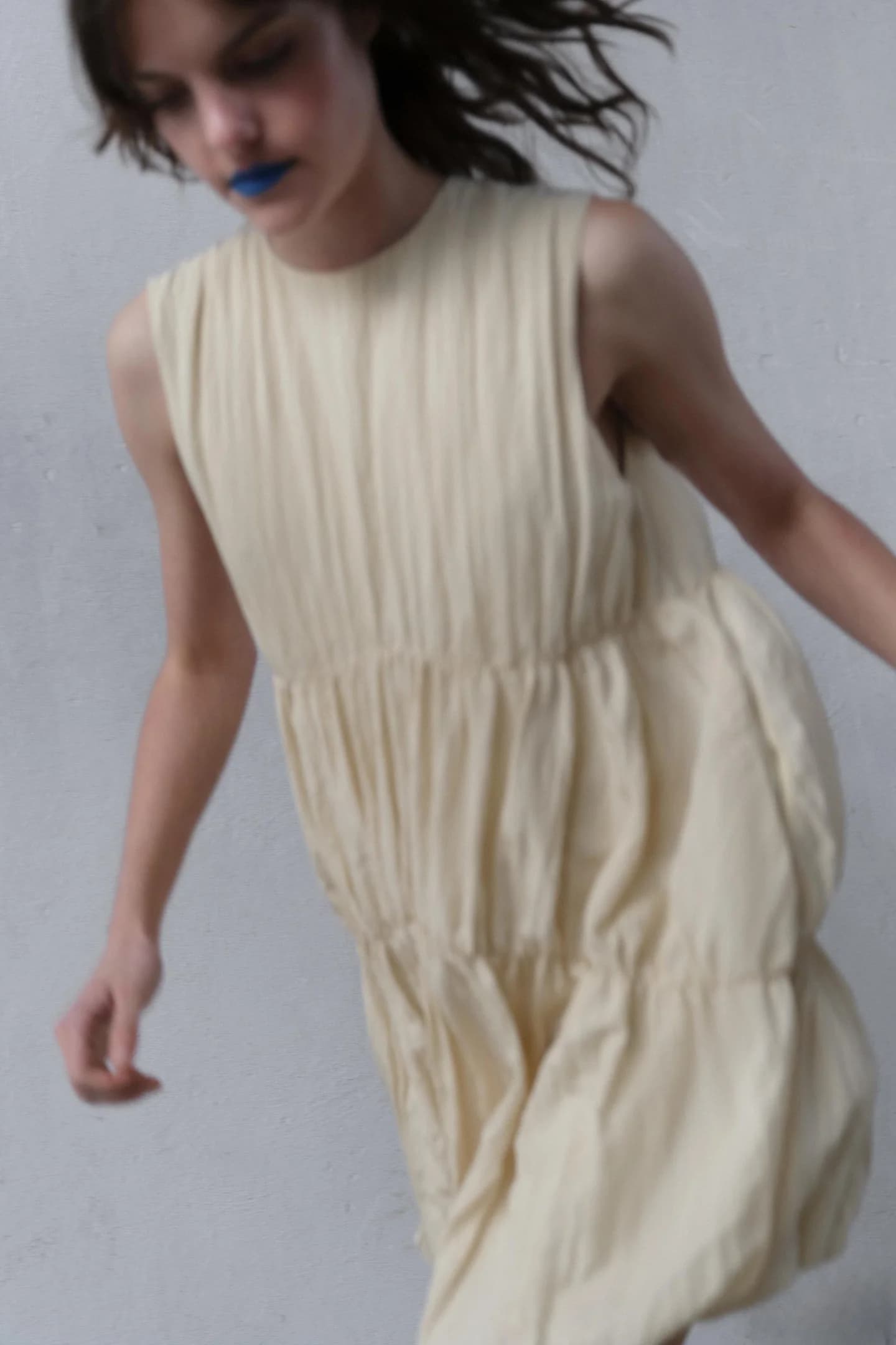 ПЛАТЬЕ С РЕБОЧКАМИ И Пышным НИЗОМ - фото 2