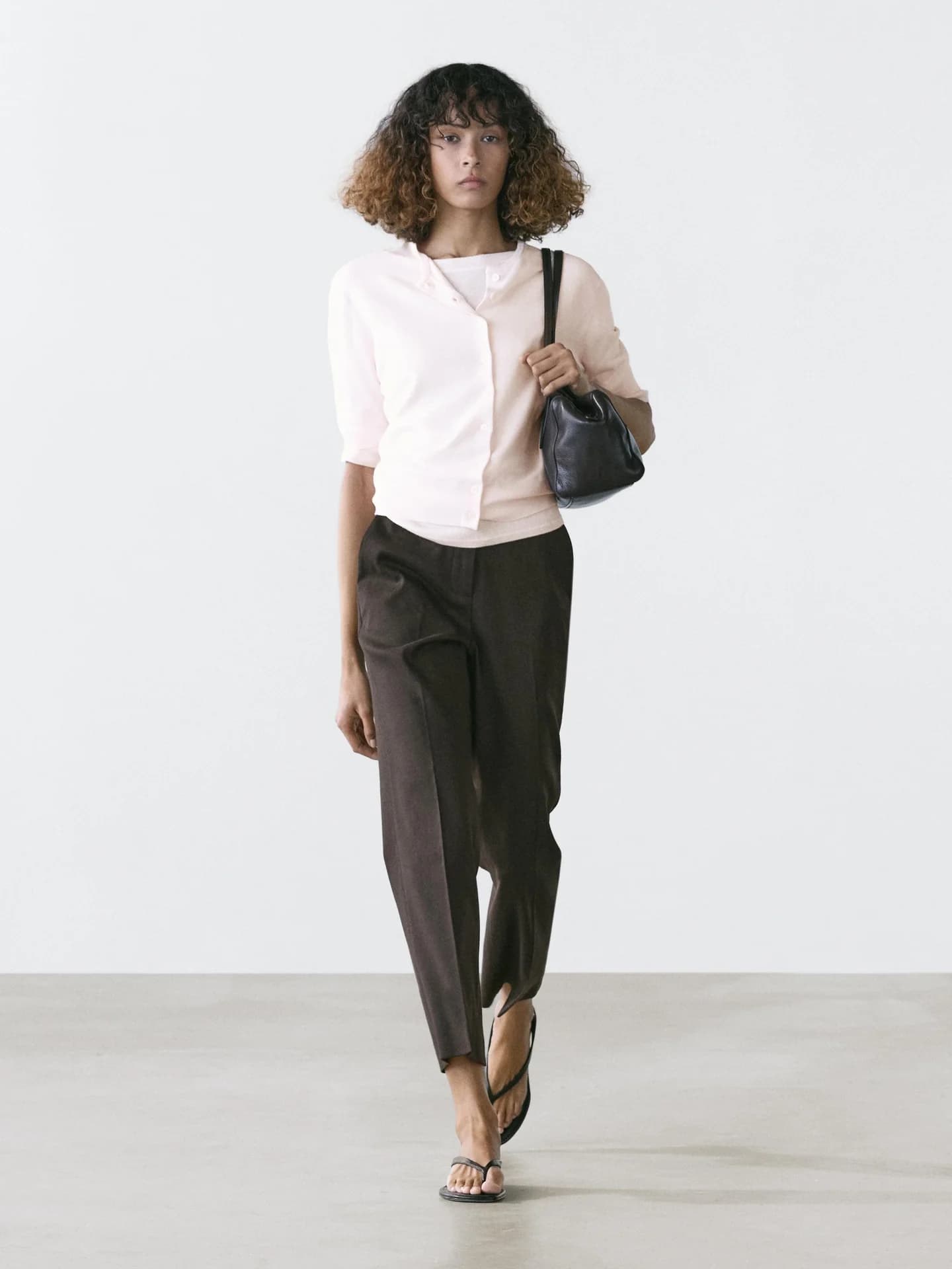 Вязаный кардиган с короткими рукавами. - фото 9