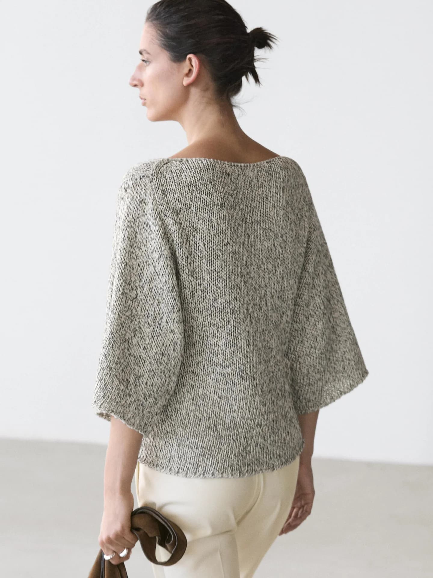 Вязаный свитер с хлопковой накидкой - фото 5