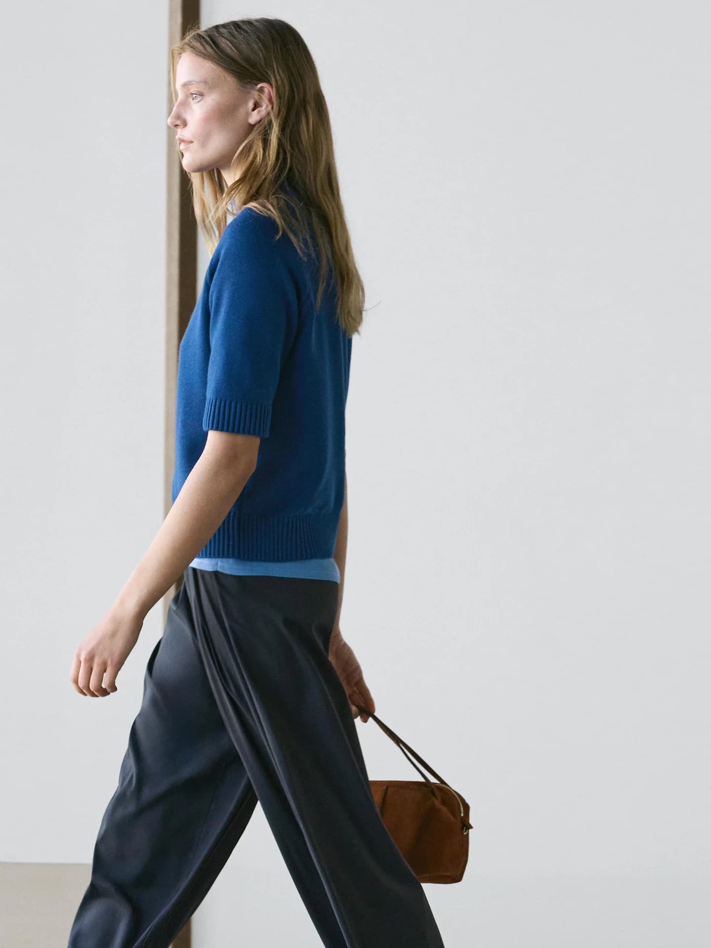 Вязаный свитер из смесового хлопка. - фото 4