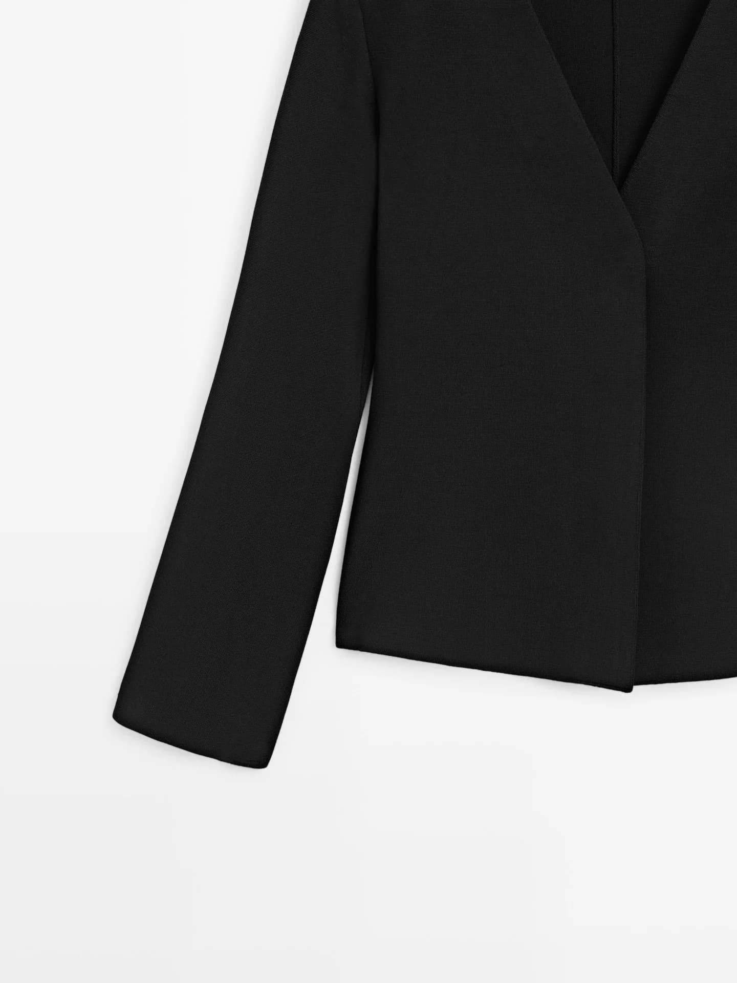 Вязаный пиджак с V-образным вырезом и молнией. - фото 5