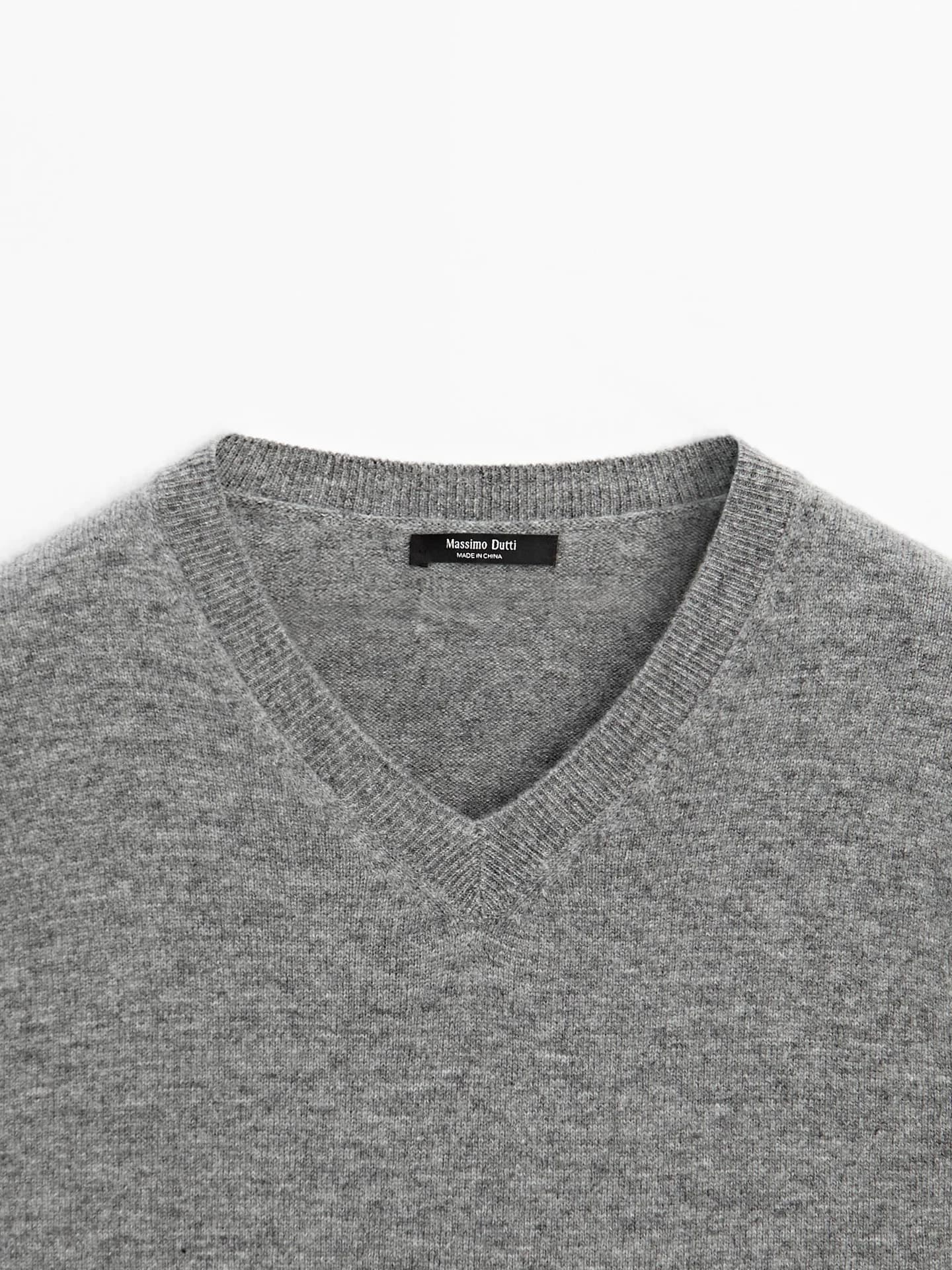 Вязаный свитер из смесовой шерсти с V-образным вырезом. - фото 9