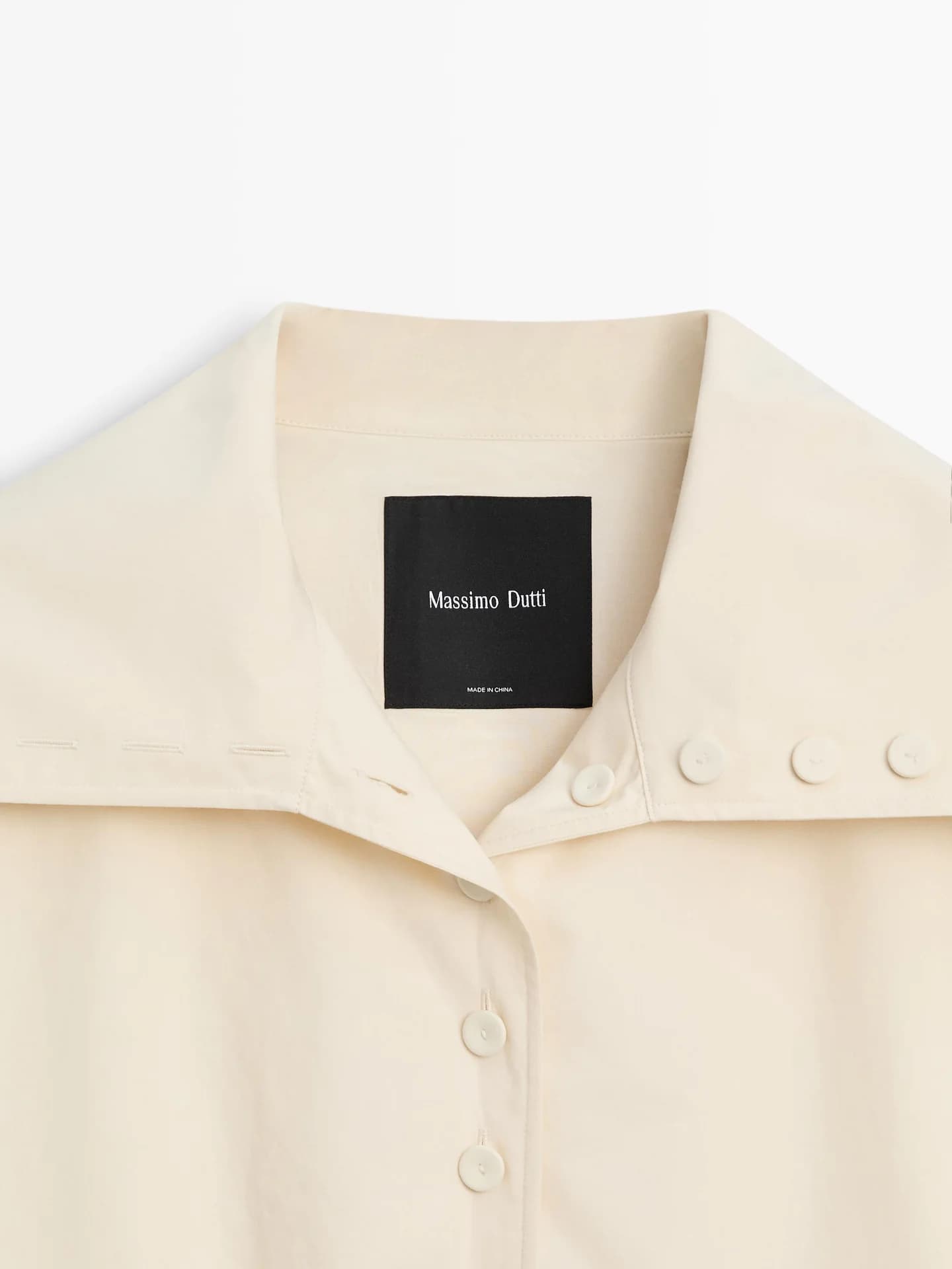 Хлопковая куртка с декоративными пуговицами. - фото 6