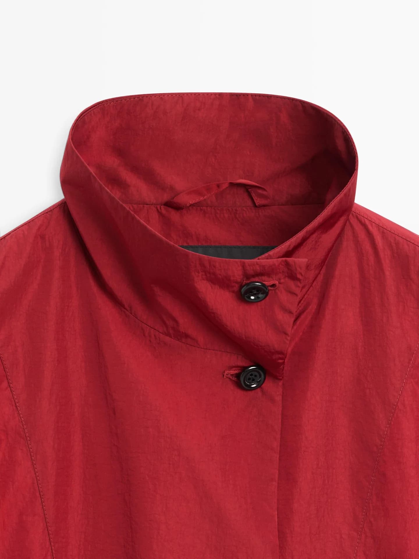 Пышный бомбер с высоким воротником - фото 4