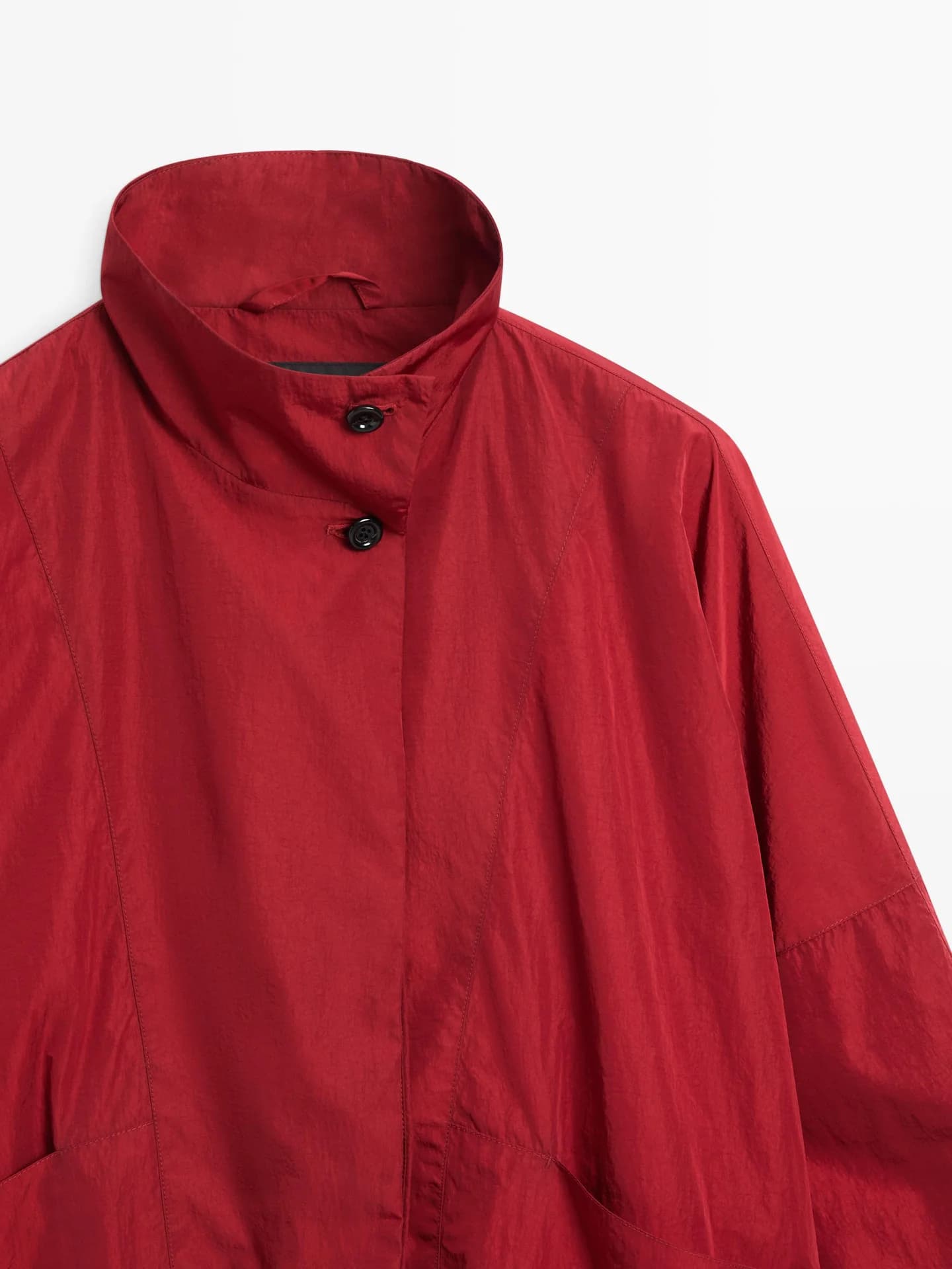 Пышный бомбер с высоким воротником - фото 5