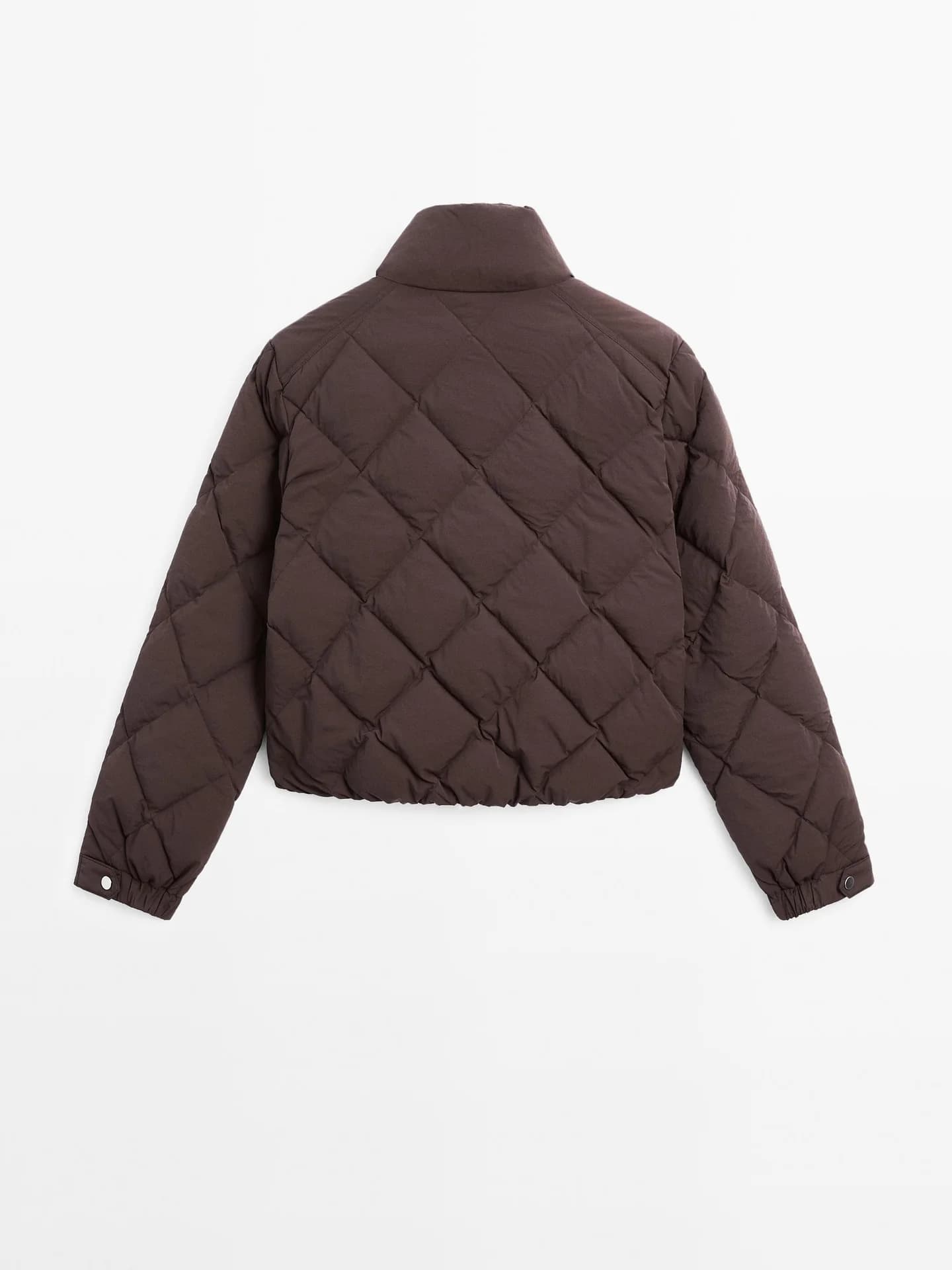 Короткий непромокаемый пуховик - фото 11