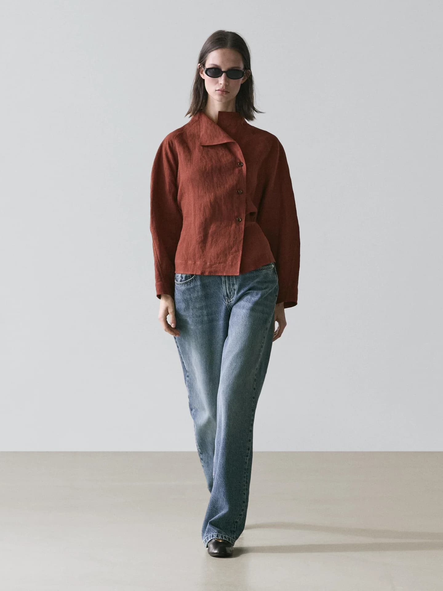 Кимоно из 100% льна с пуговицами и завязками. - фото 9