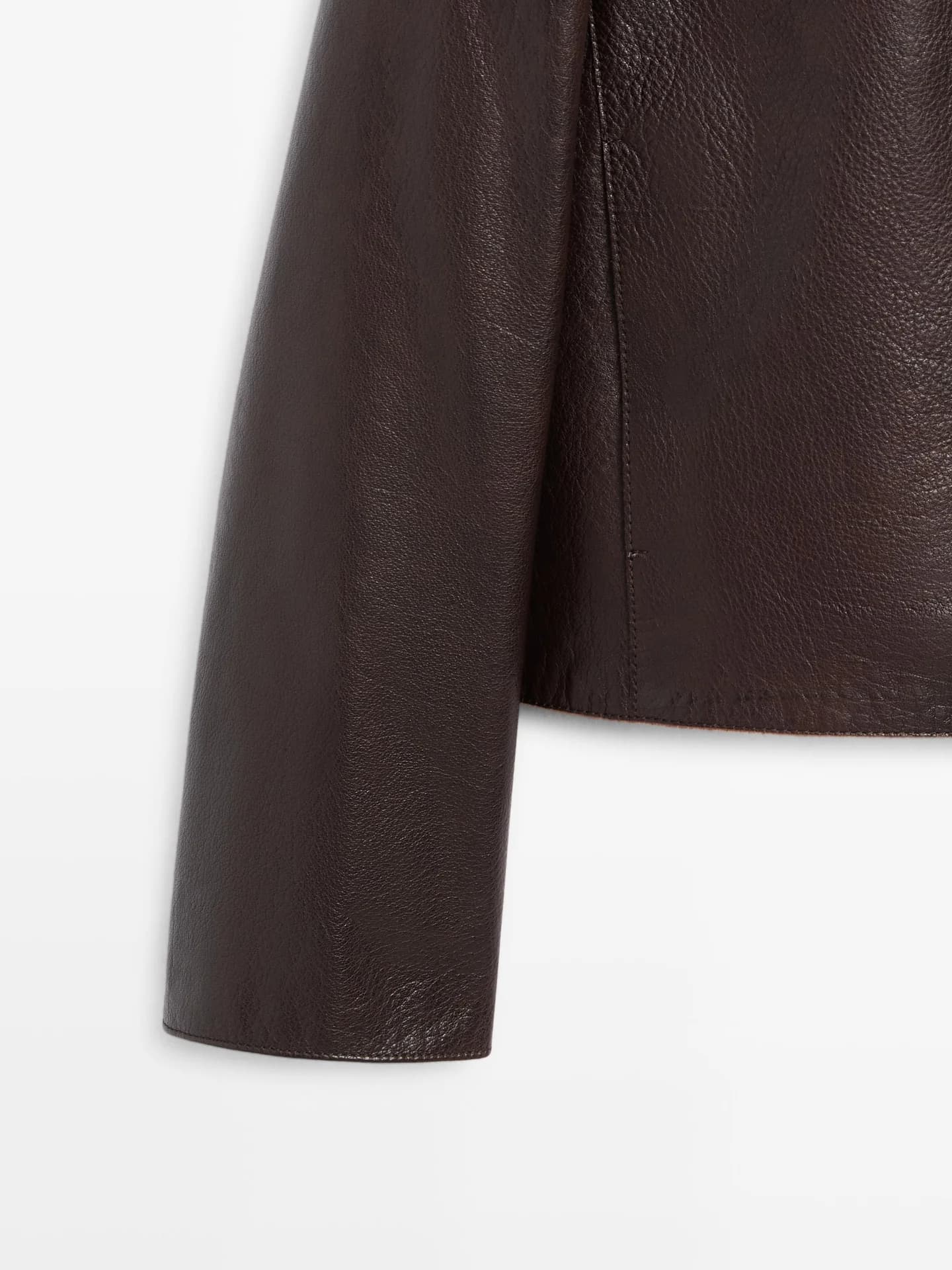 Короткая куртка из кожи наппа - фото 8