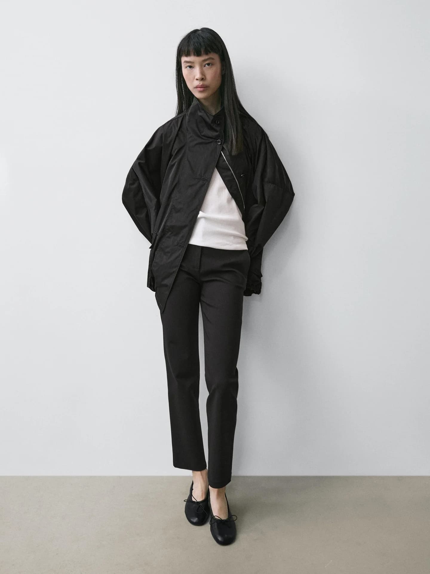 Бомбер с декоративными карманами - фото 3