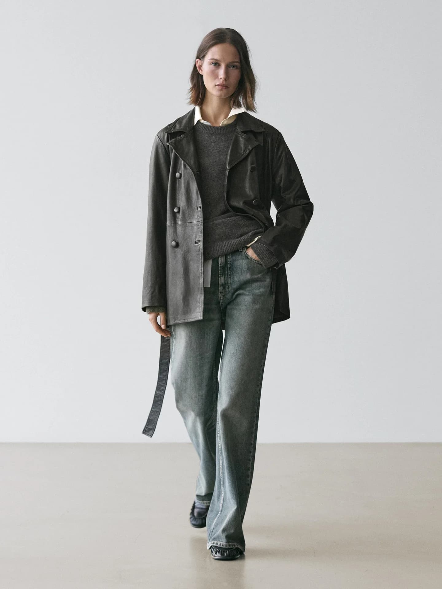 Куртка из кожи наппа с поясом - фото 17