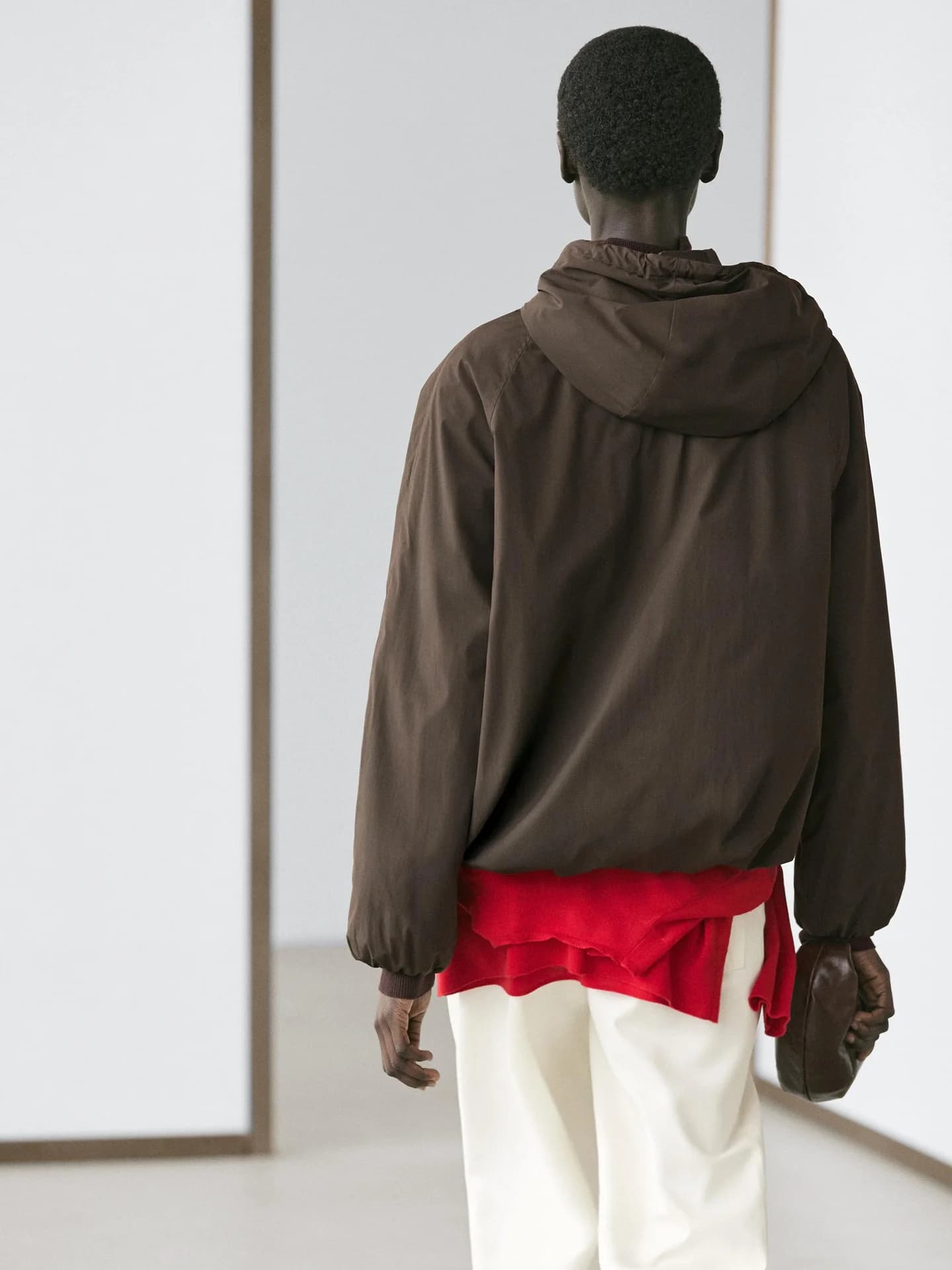 Стеганая куртка с высоким воротником