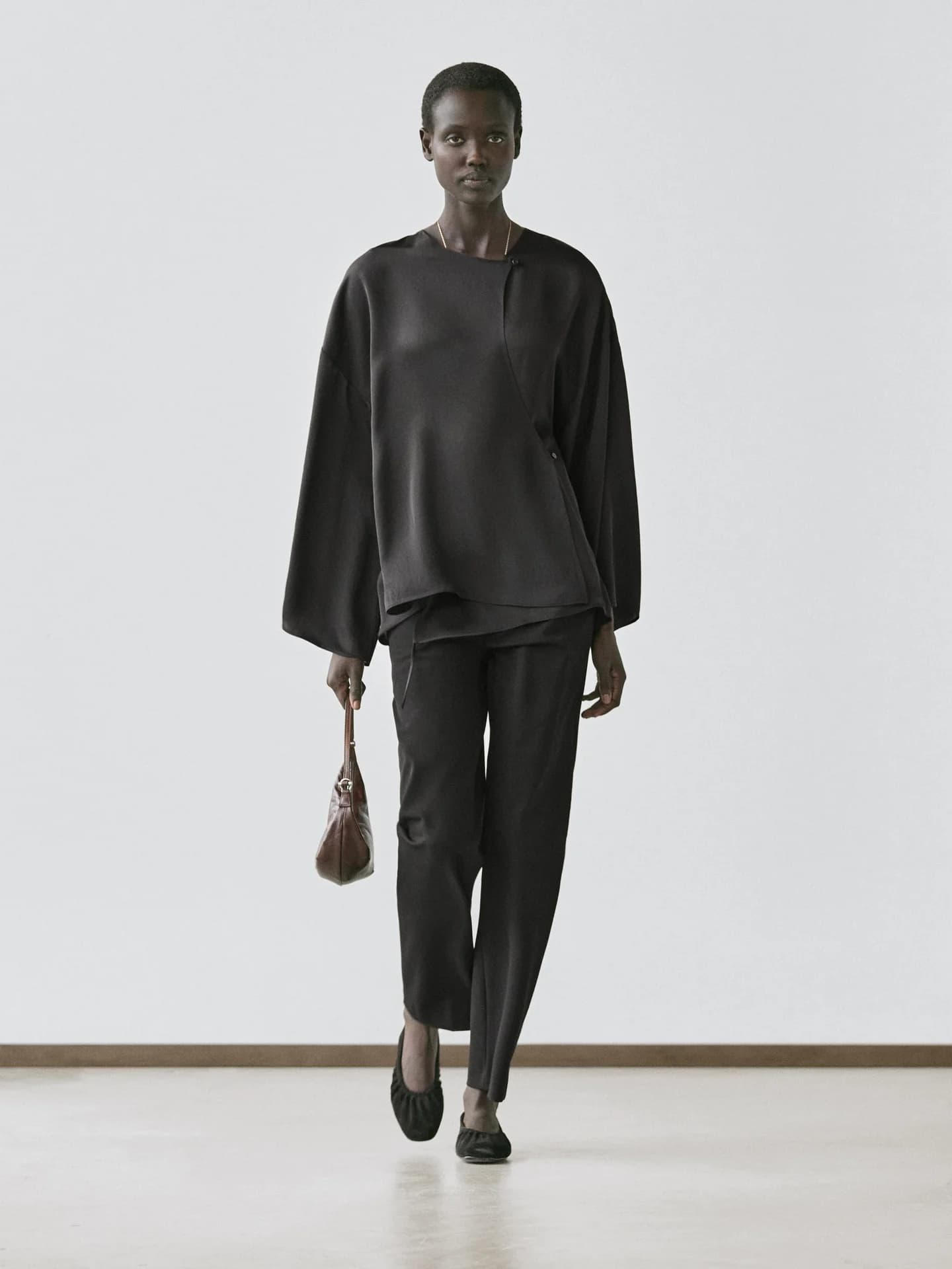 Свободная рубашка с запахом - фото 9