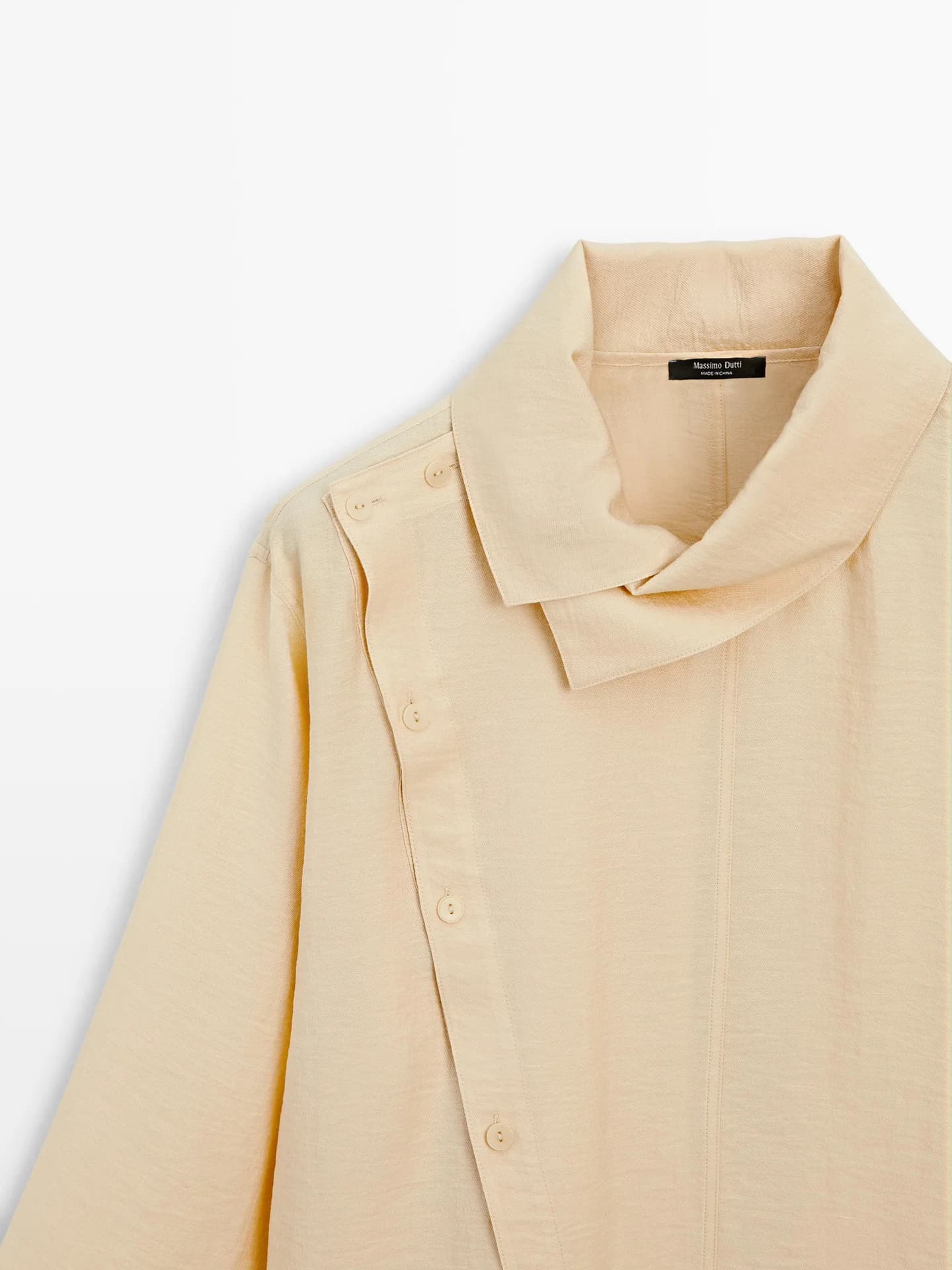 Рубашка с асимметричной застежкой на пуговицы. - фото 6