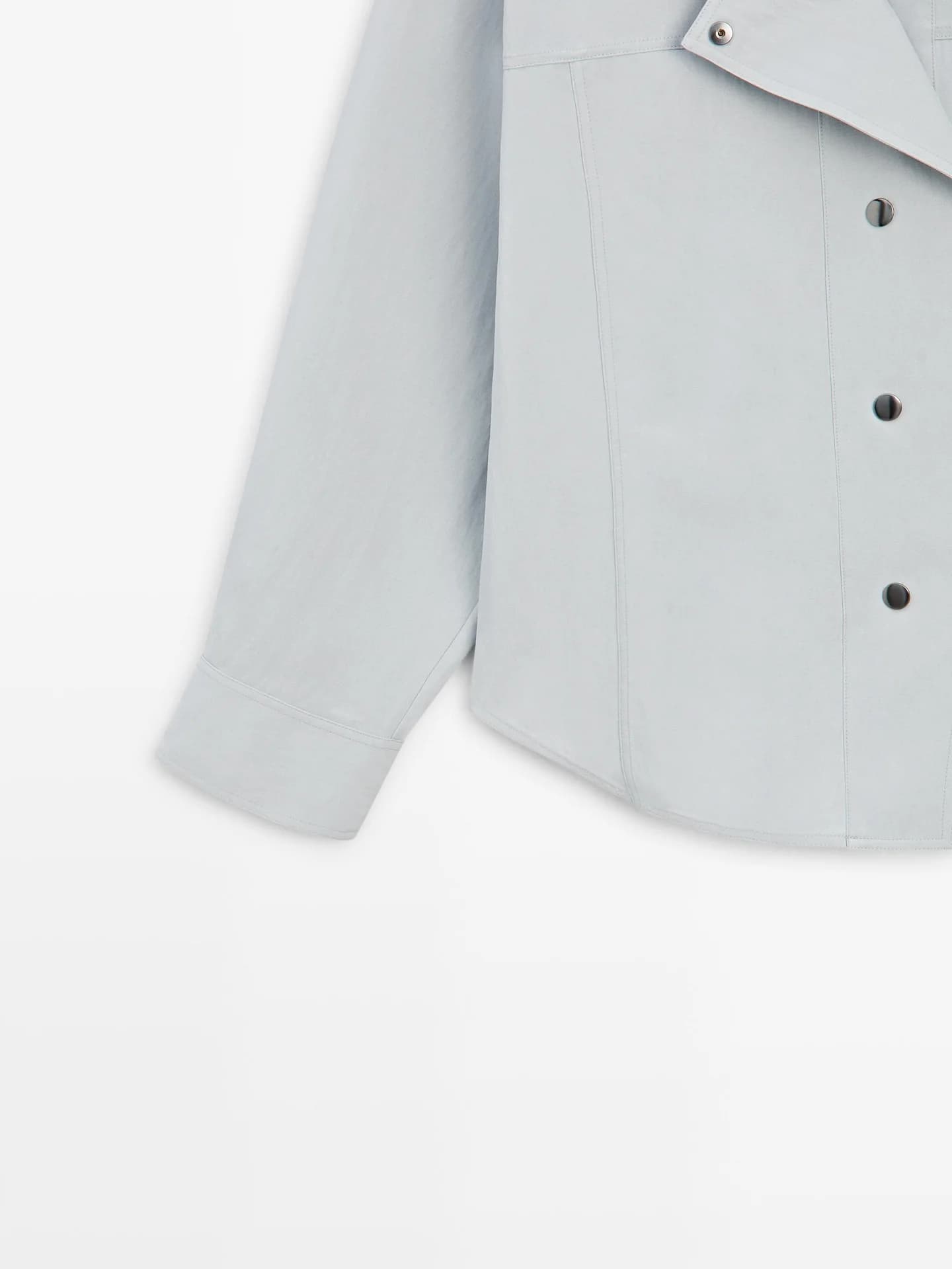 Свободная рубашка с декоративными пуговицами. - фото 5