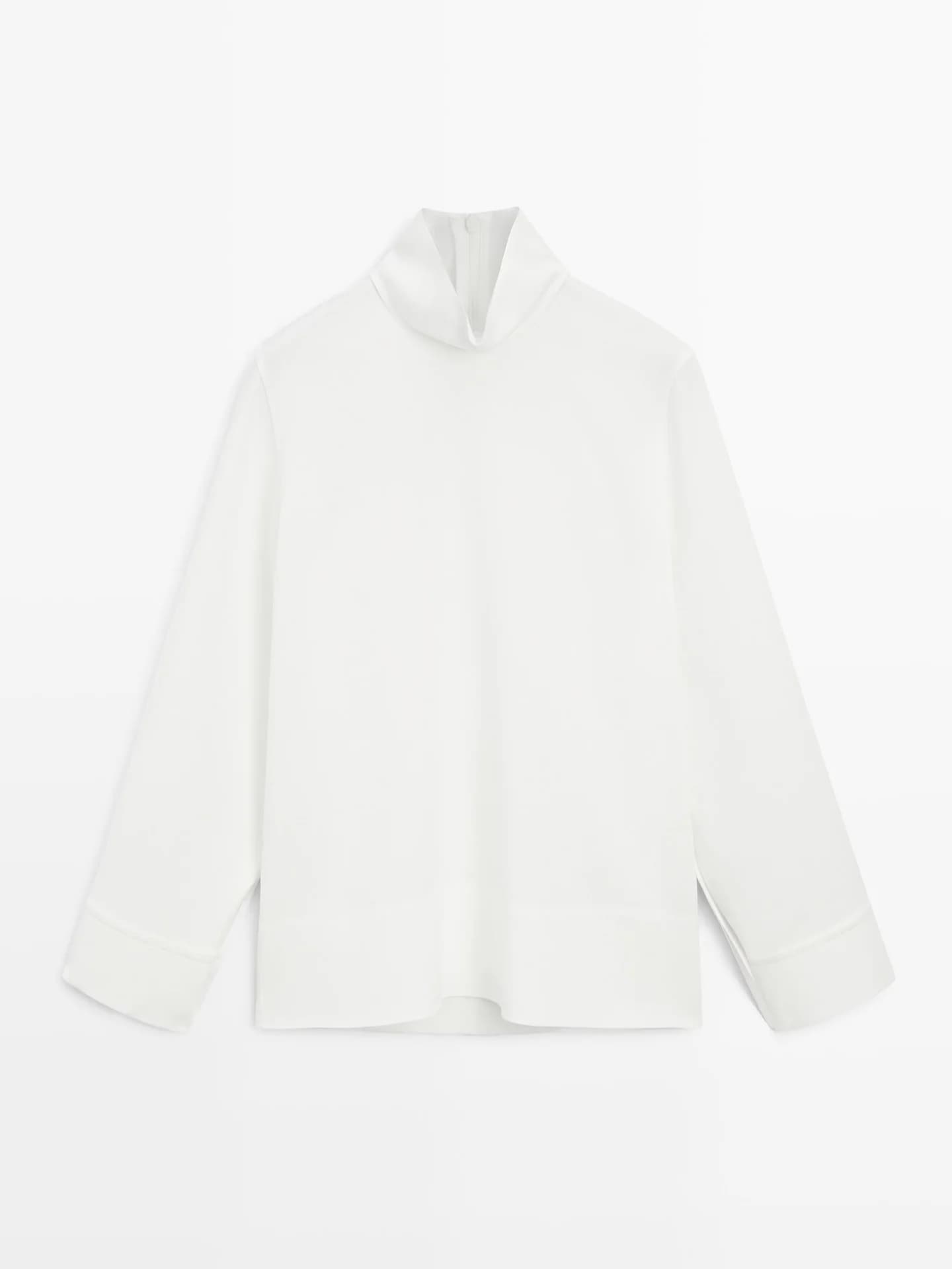 Блузка с воротником-водолазкой и декоративным низом - фото 7