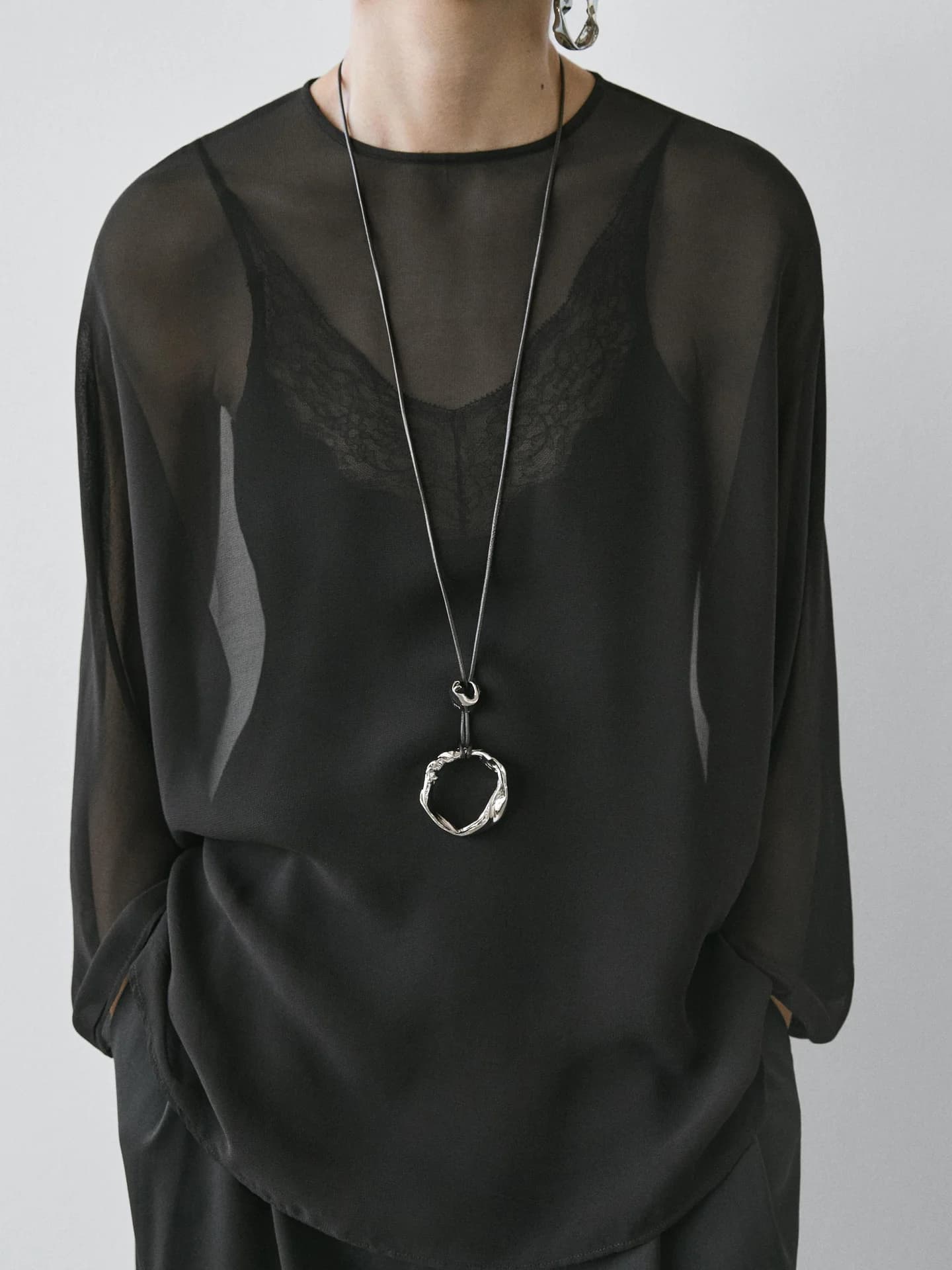 Свободная, прозрачная накидка − STUDIO - фото 9