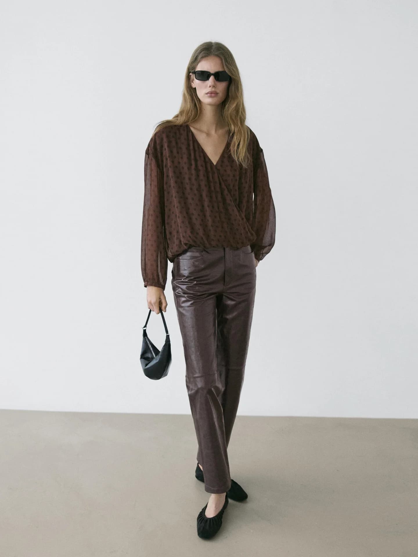 Брюки из кожи наппа - фото 10