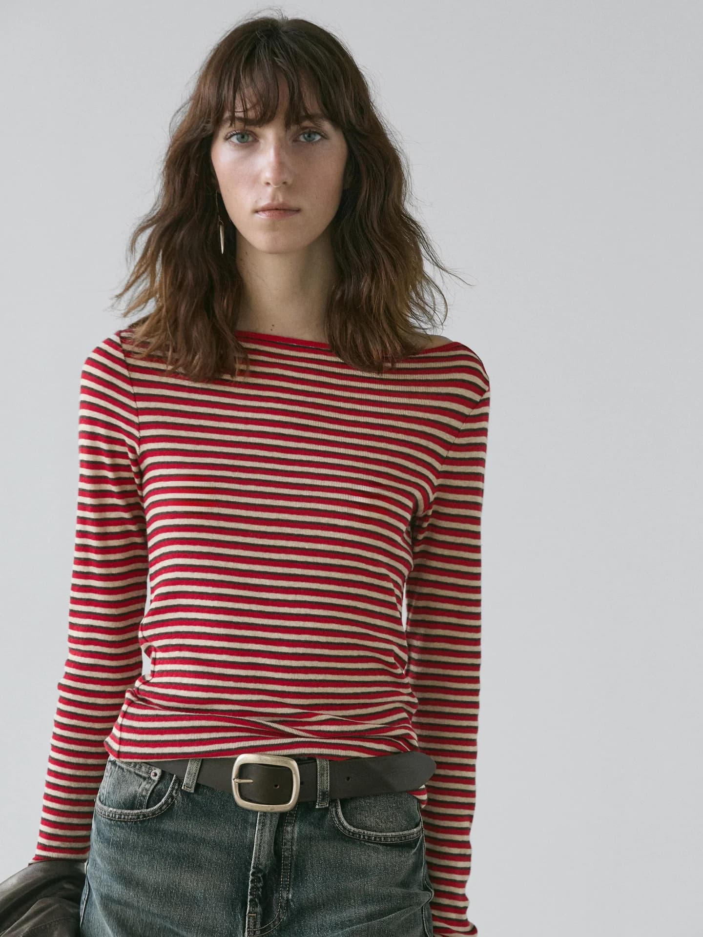 Полосатая футболка с длинными рукавами - фото 10