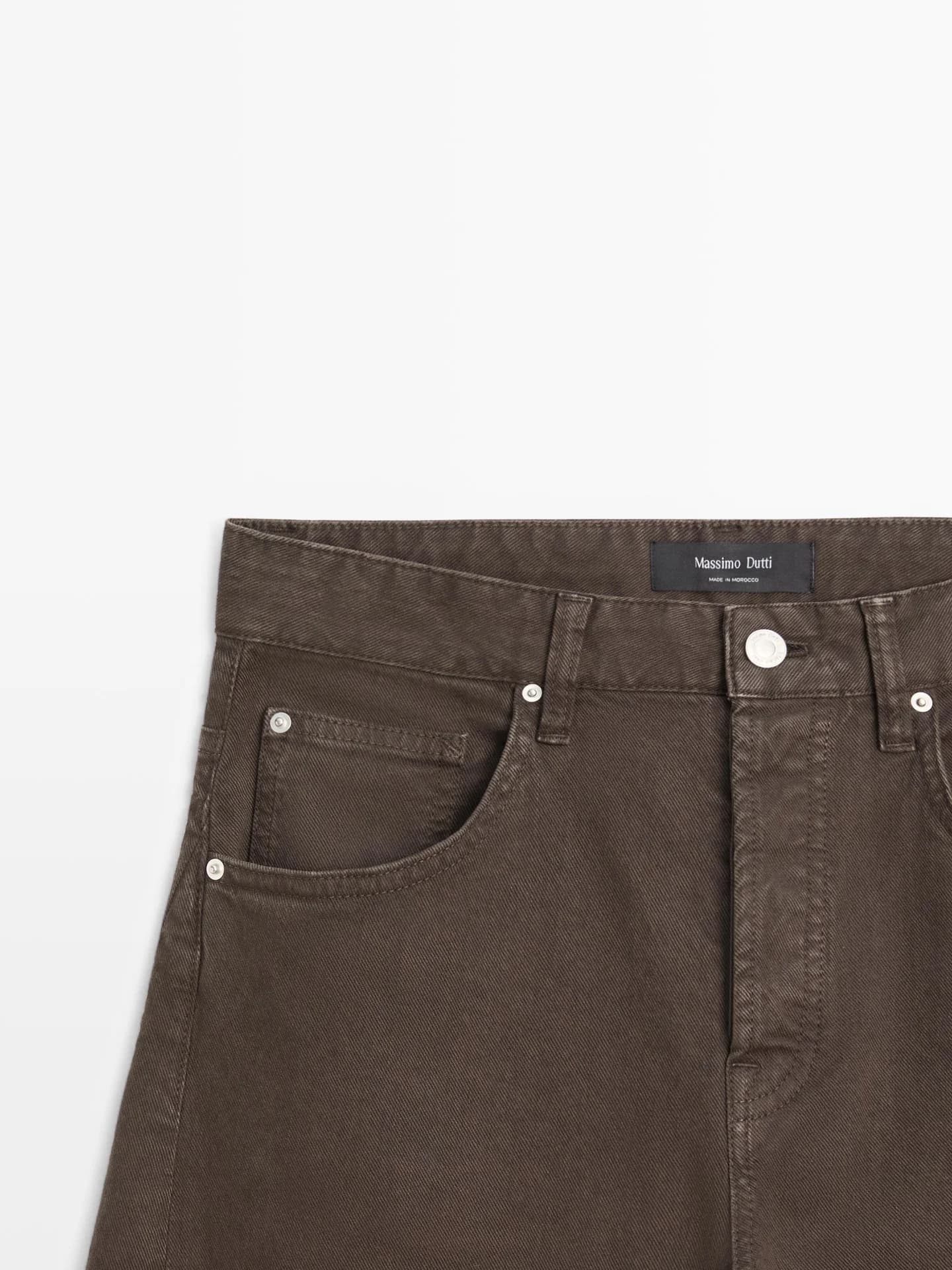 Джинсы объемного кроя с высокой талией - фото 7