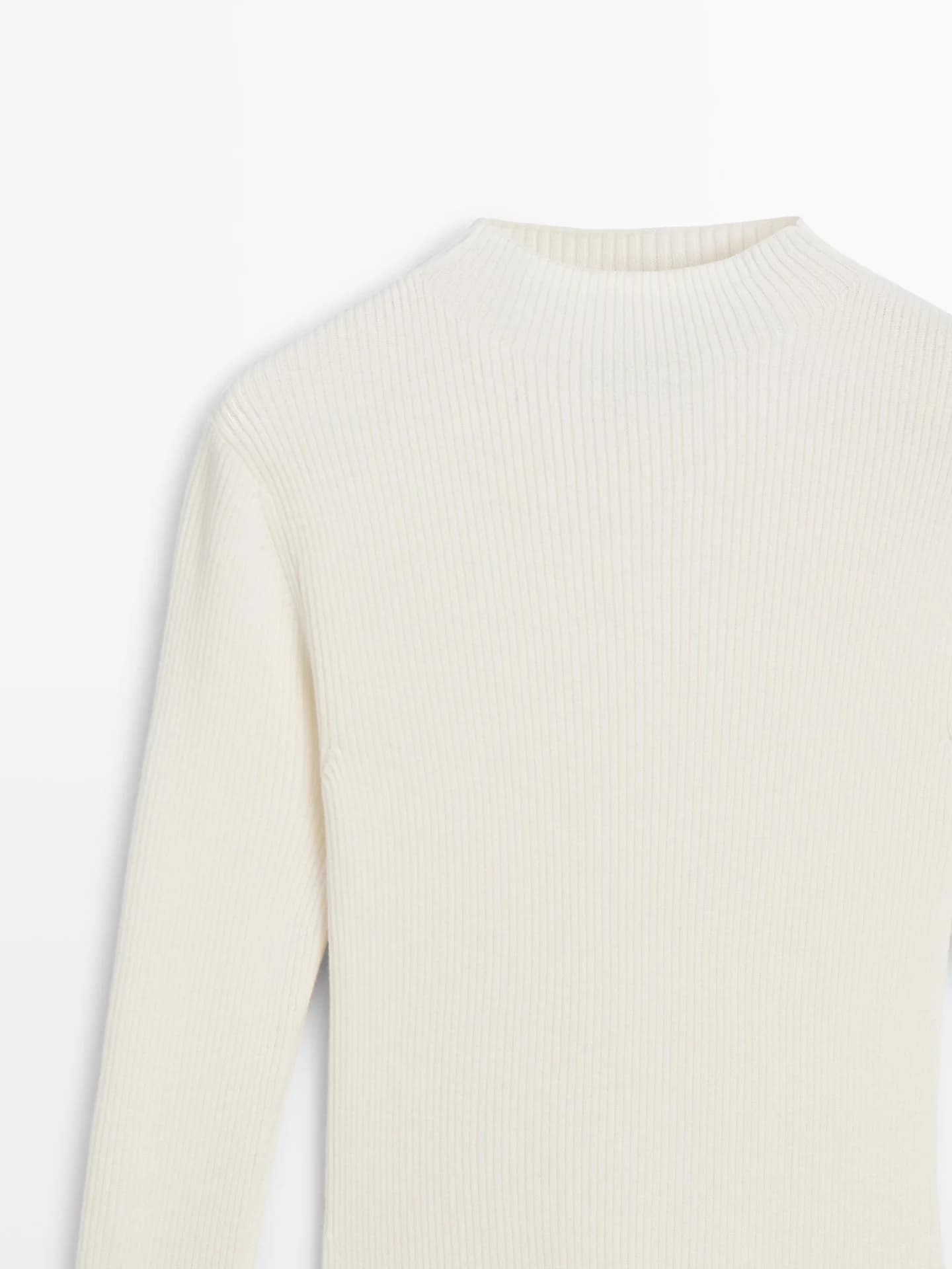 Трикотажное платье из контрастных материалов. - фото 6