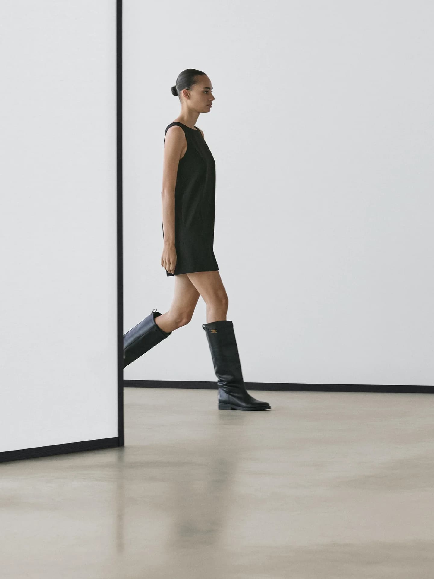 Мини-платье из смесовой шерсти. - фото 5