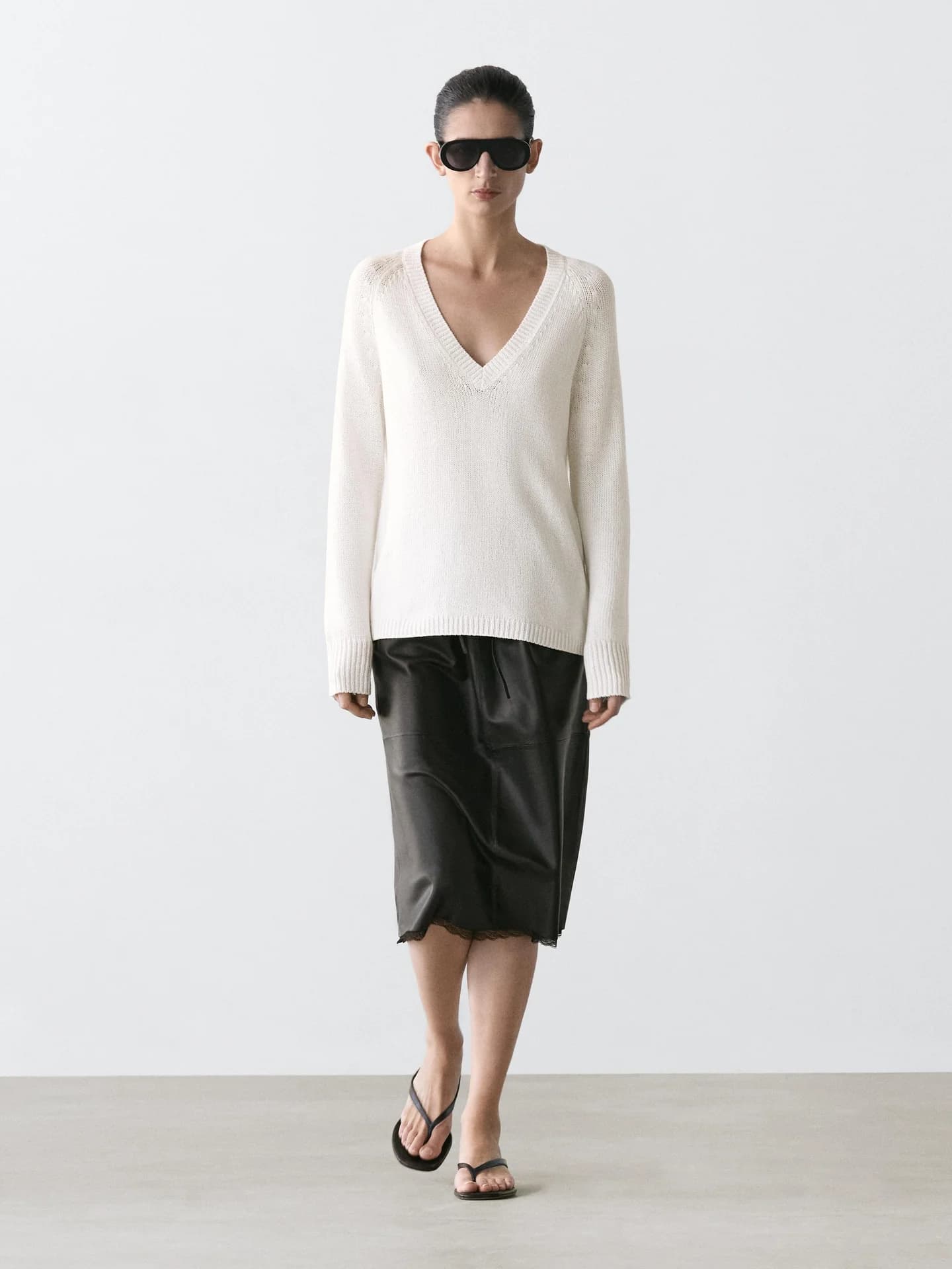 Юбка средней длины из кожи наппа. - фото 9