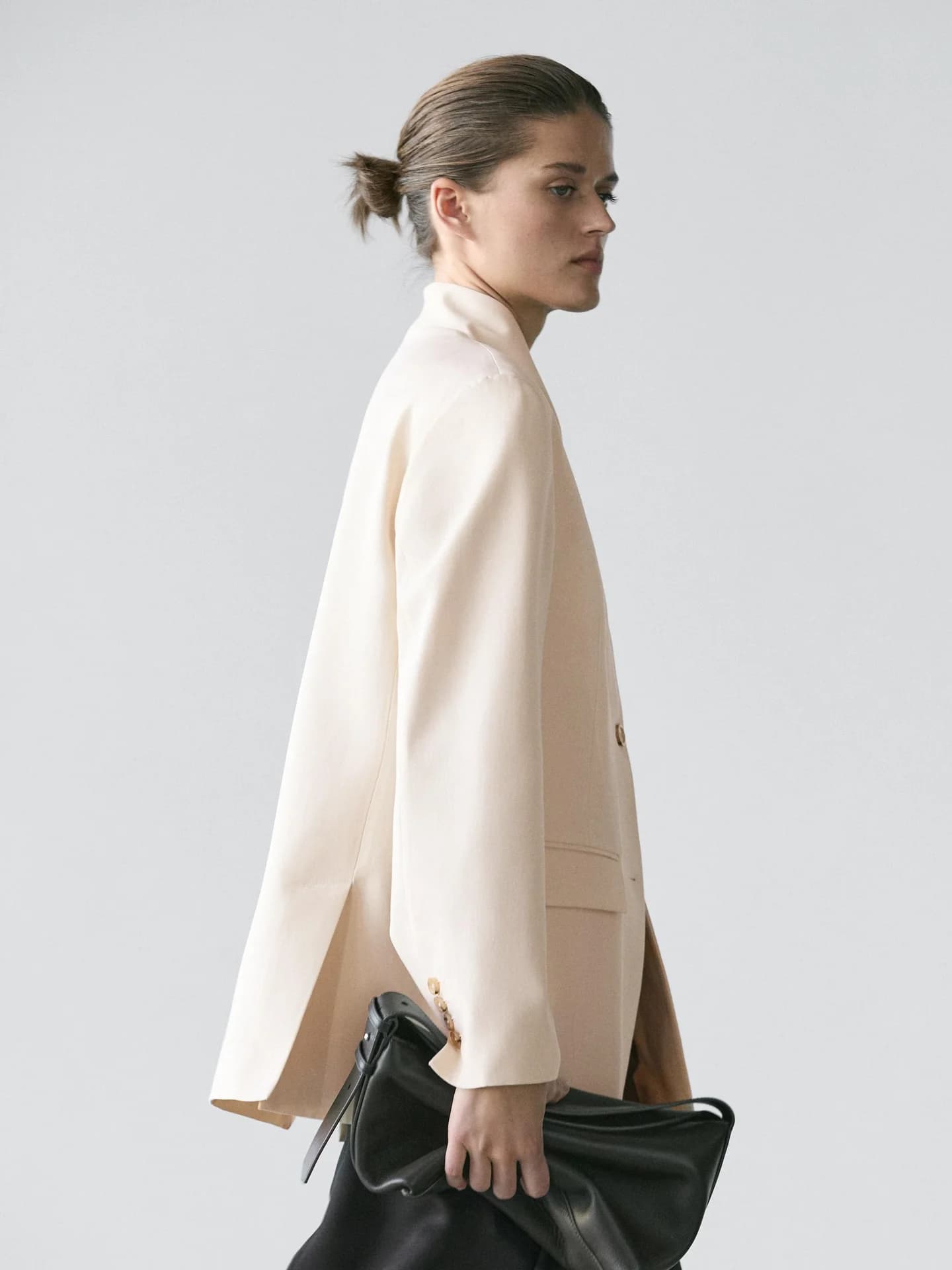 Атласный жакет с высоким воротником - фото 3