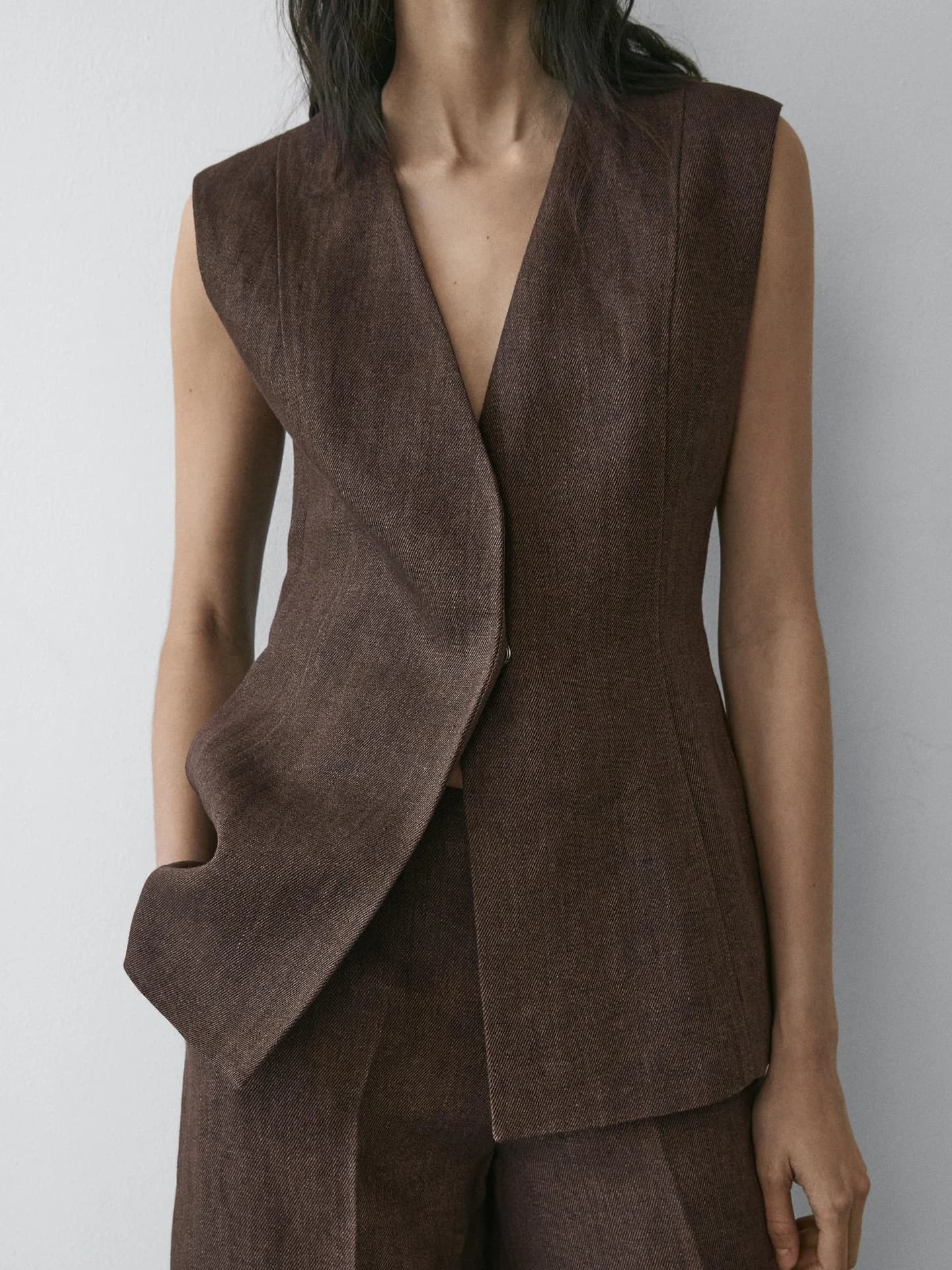 КОСТЮМЫ - фото 5