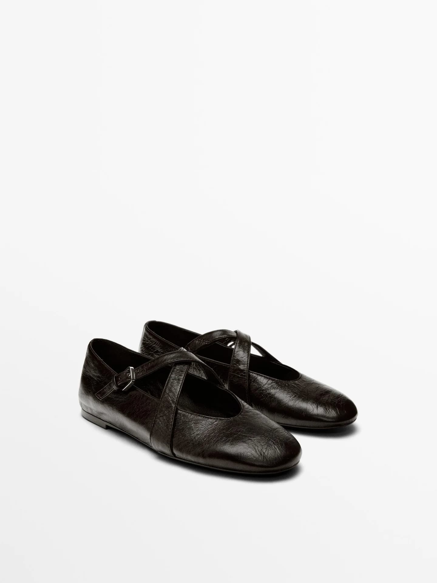 Балетки со скрещенными бретелями и пряжкой - фото 9