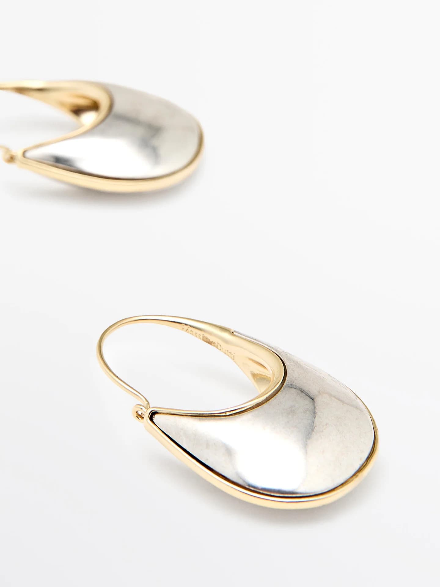 Серьги с контрастными обручами - фото 6