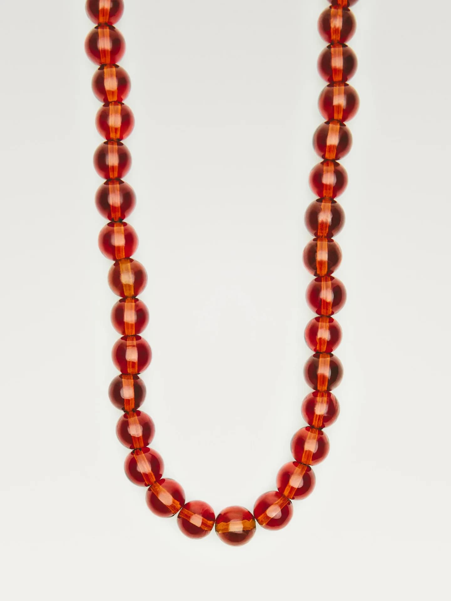 Ожерелье из стеклянных бусин