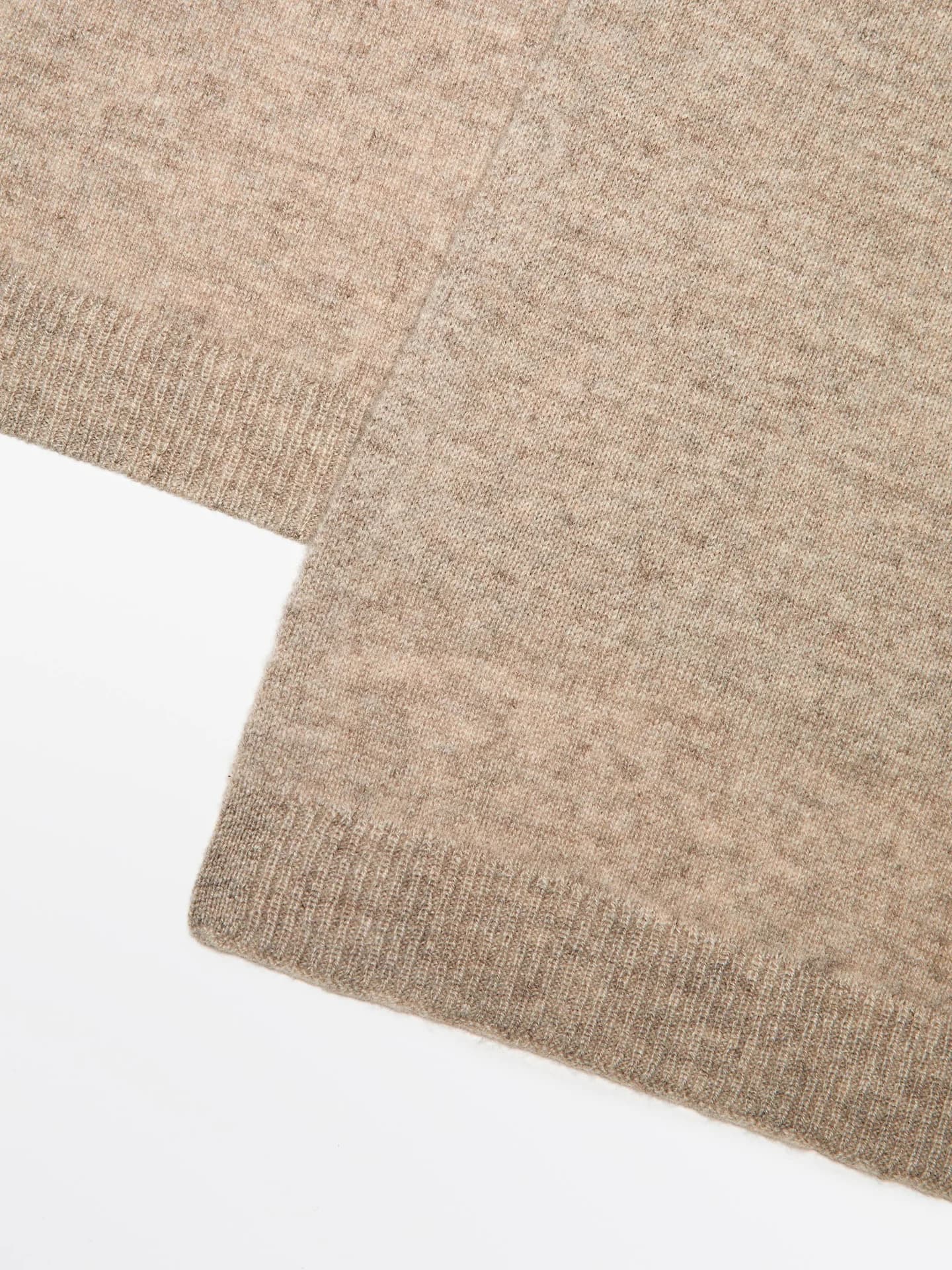 Тонкий шарф из смесовой шерсти. - фото 3